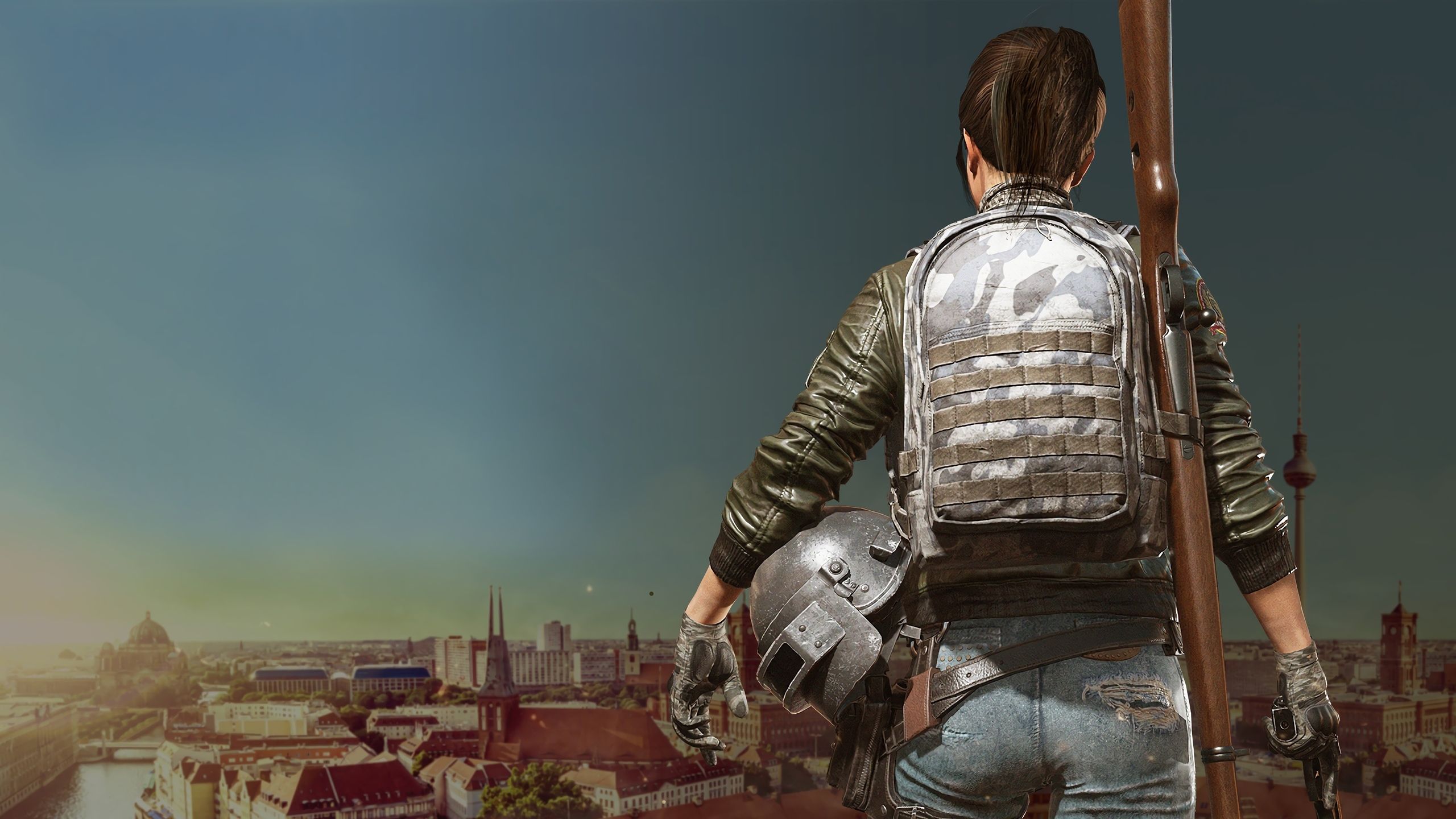 Personaggio PUBG con casco e fucile, 2560x1440 2K QHD, PC