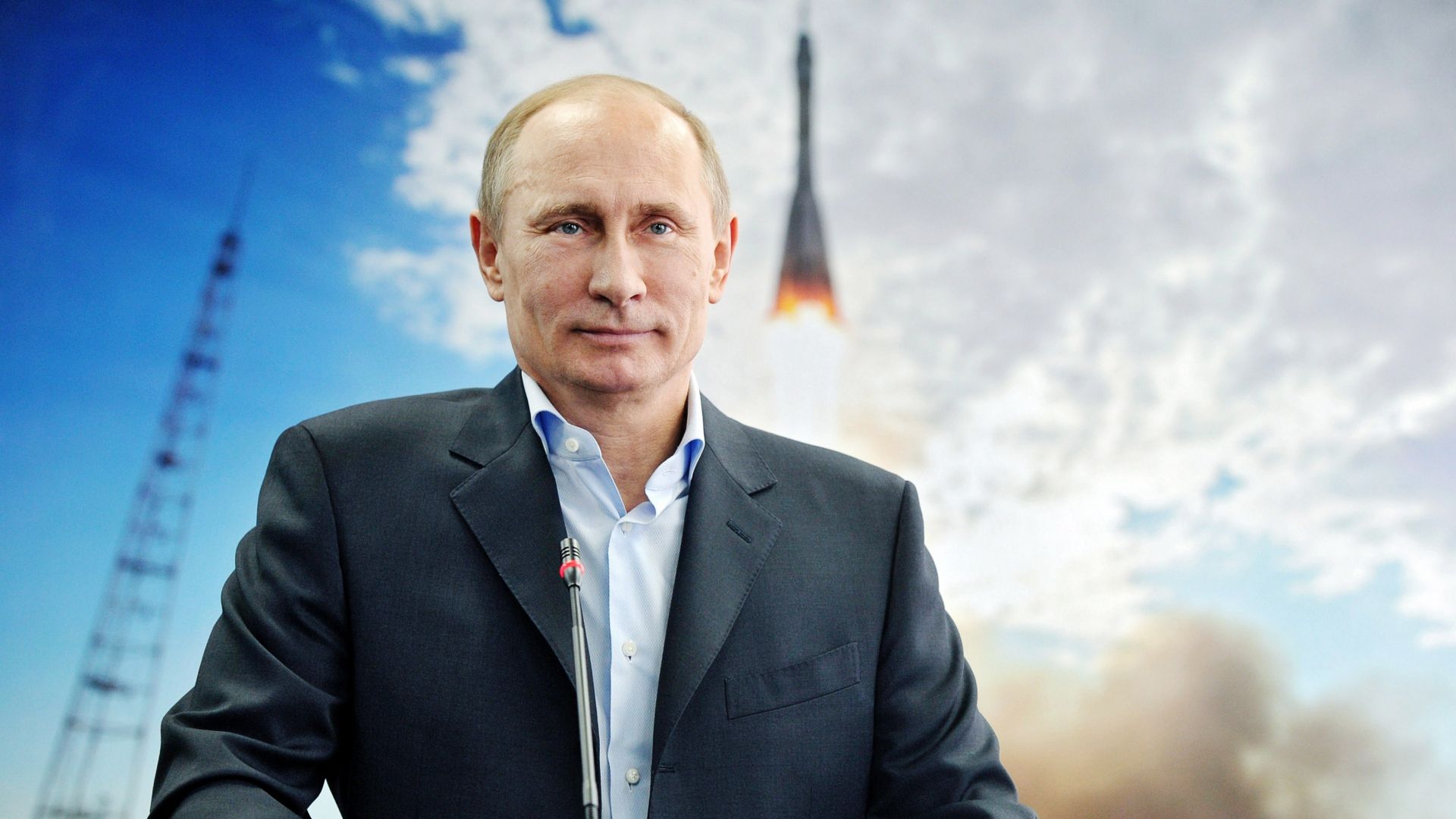Putin davanti bandiera russa, 1920x1080 Full HD, Laptop