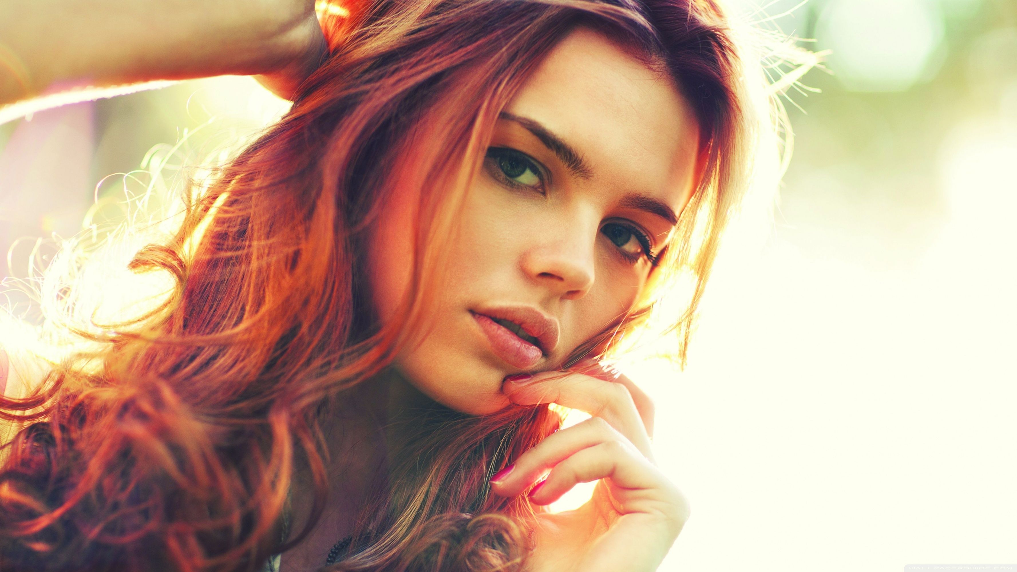 Ragazza capelli rossi ritratto, 3554x1999 2K, Laptop
