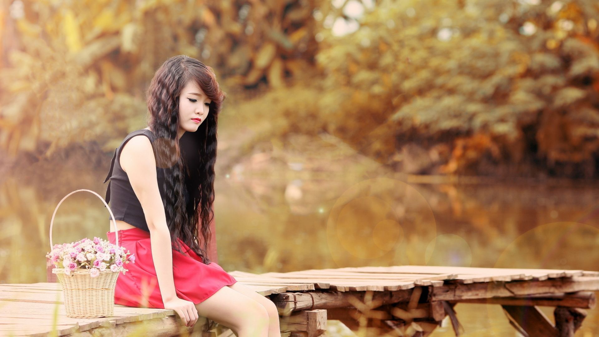 Ragazza seduta su molo, 1920x1080 Full HD, PC Desktop