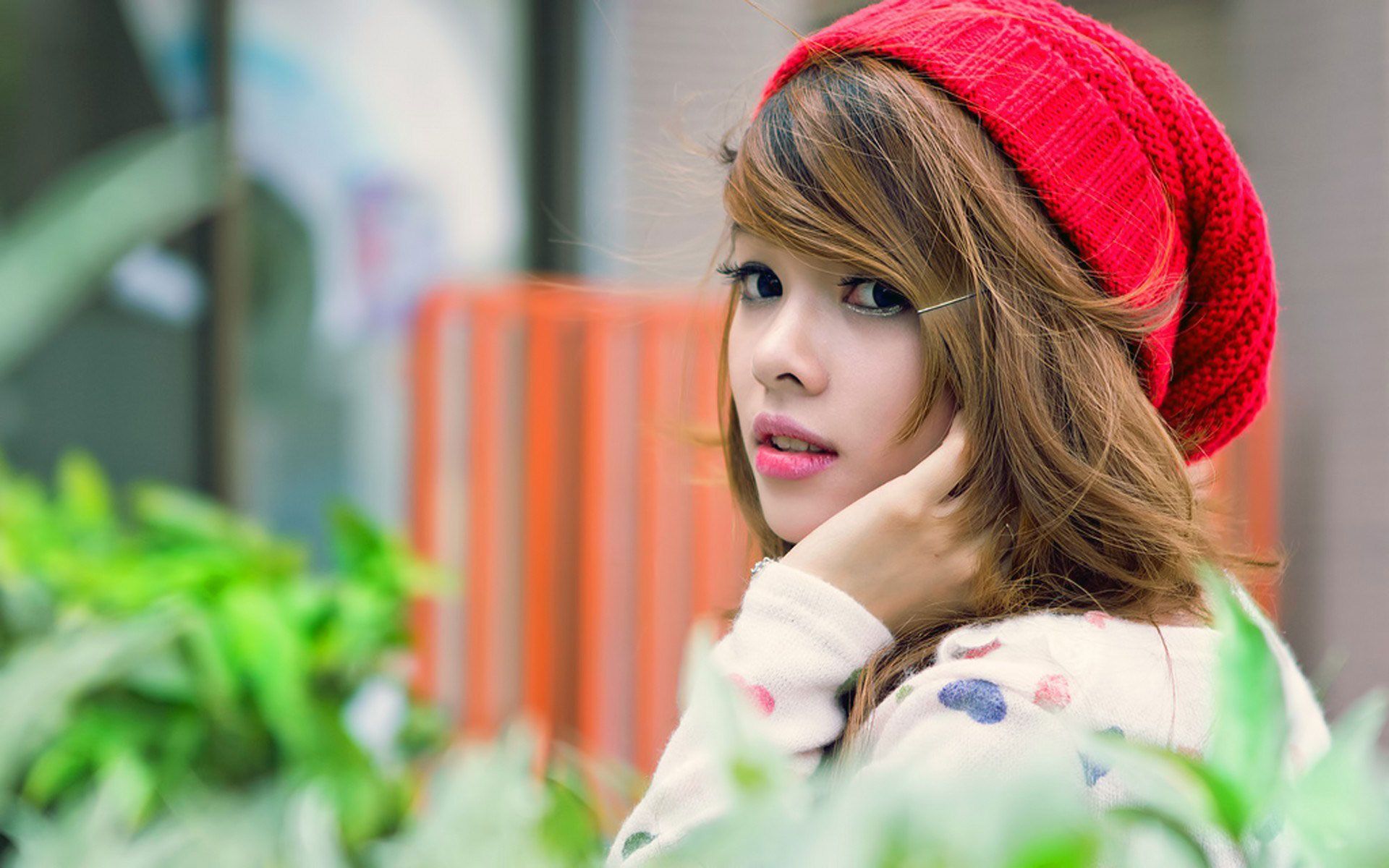 Ragazza con berretto rosso, 1920x1200 Full HD+, PC Desktop