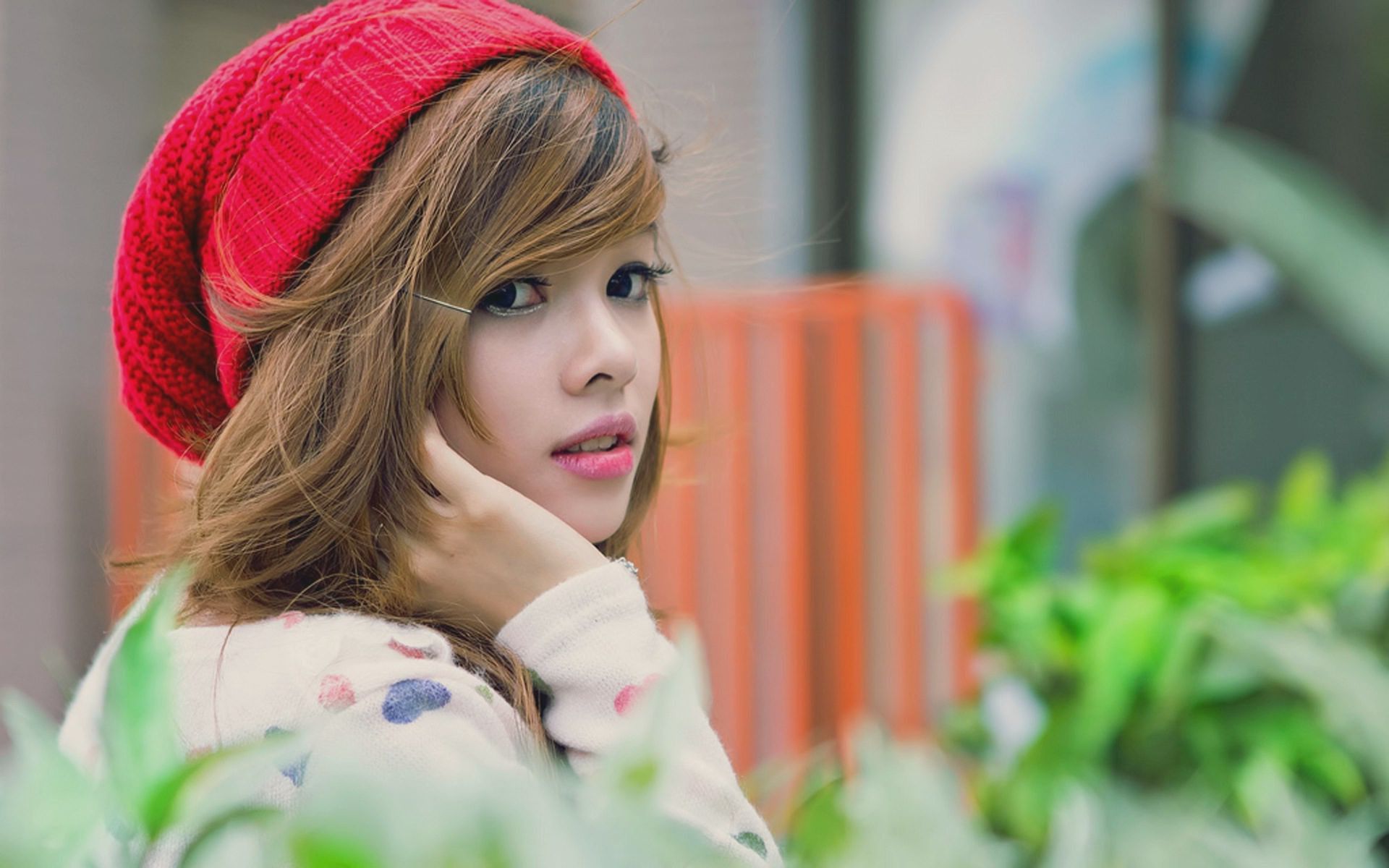 Ragazza con berretto rosso, 1920x1200 Full HD+ WUXGA, Desktop