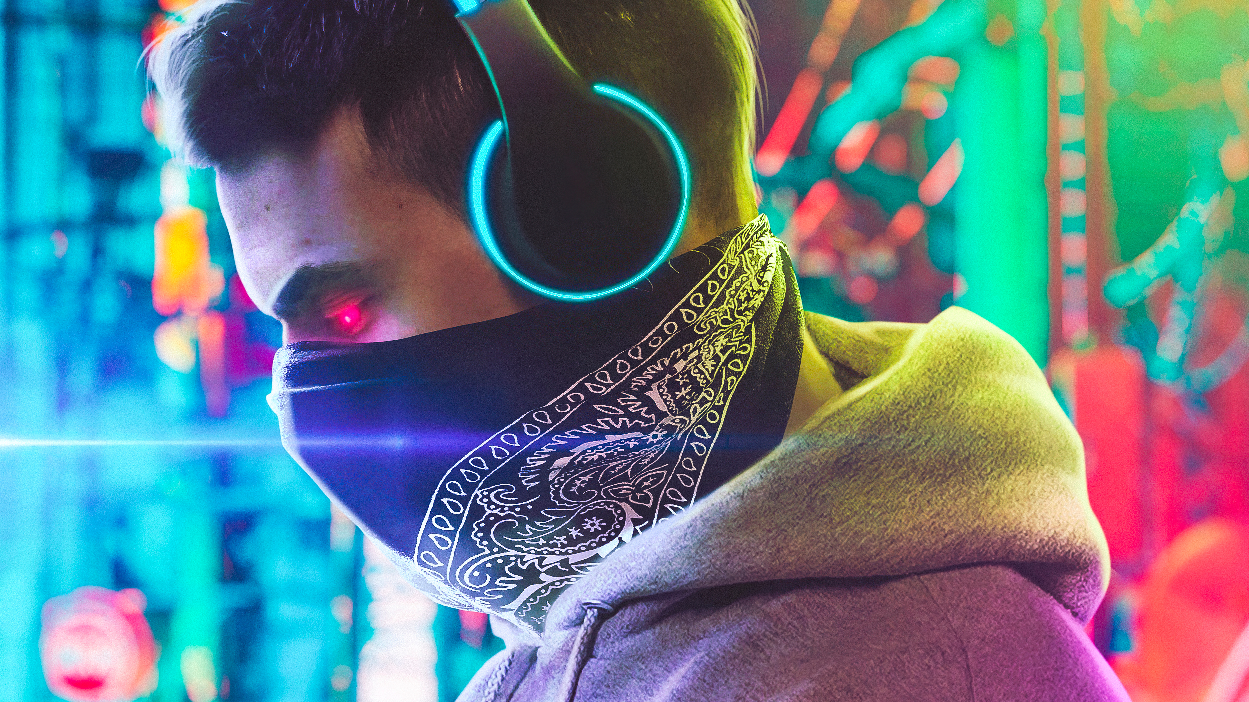 Ragazzo con cuffie neon bandana, 5120x2880 Ultra HD, Monitor 4K