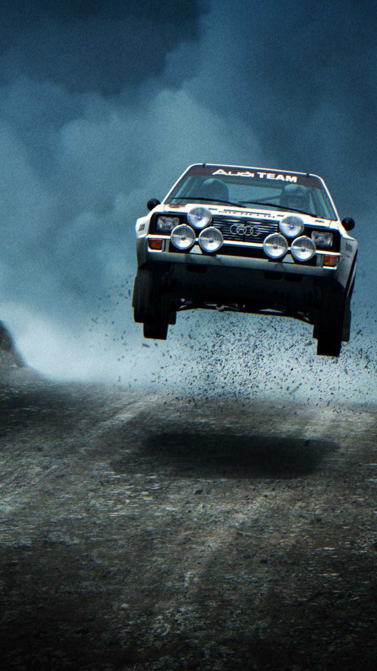 Auto rally bianca in salto, 736x1308 Full HD Verticale, Smartphone