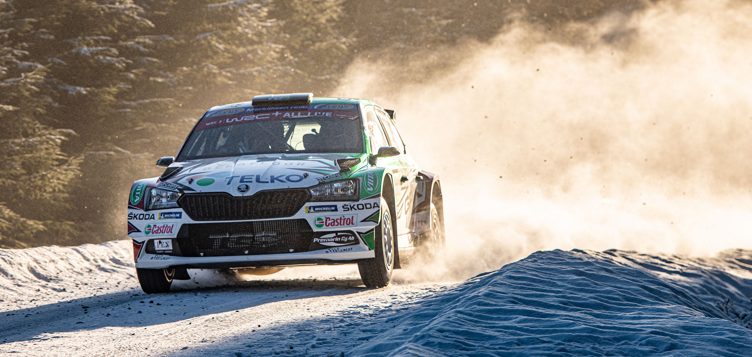 Škoda rally auto neve, 2400x1140 2K, Desktop