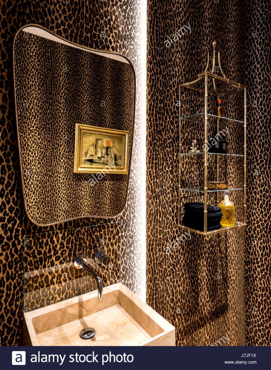 Bagno leopardato con specchio, 945x1292 Full HD Verticale, iPhone