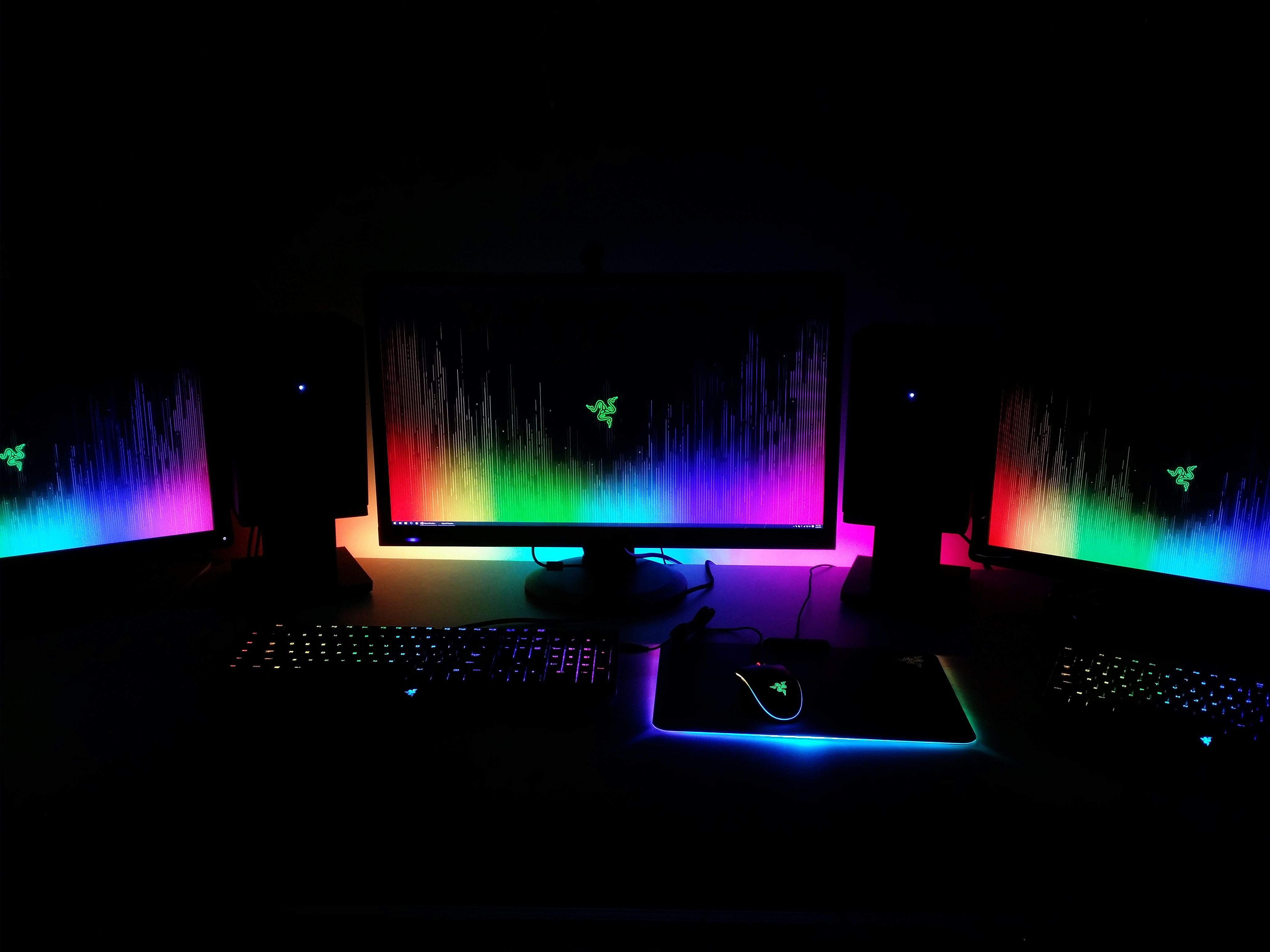 Setup Razer Chroma RGB monitor, 4128x3096 4K Ultra HD, Smart TV 4K
