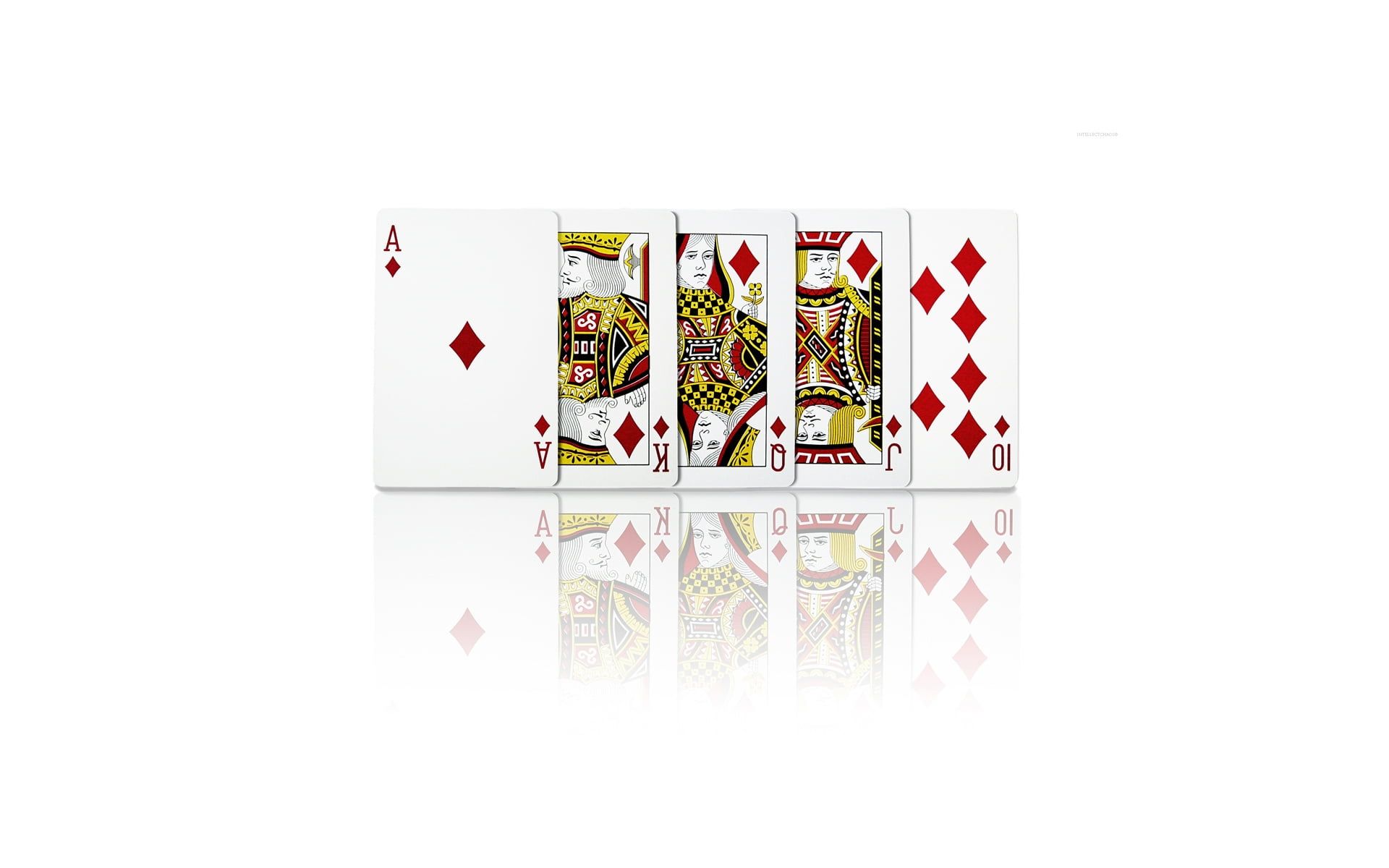 Pelliccia bianca con scritta King, 782x1280 Full HD Verticale, iPhone