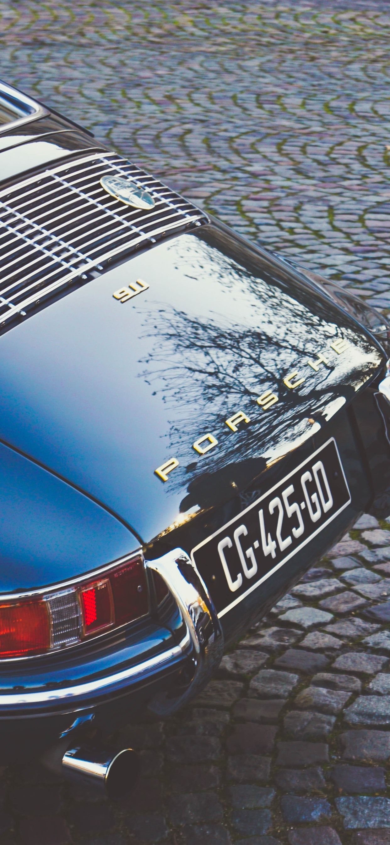 Porsche 911 vista posteriore, sportiva tedesca, 1242x2688 Full HD Verticale, iPhone Plus