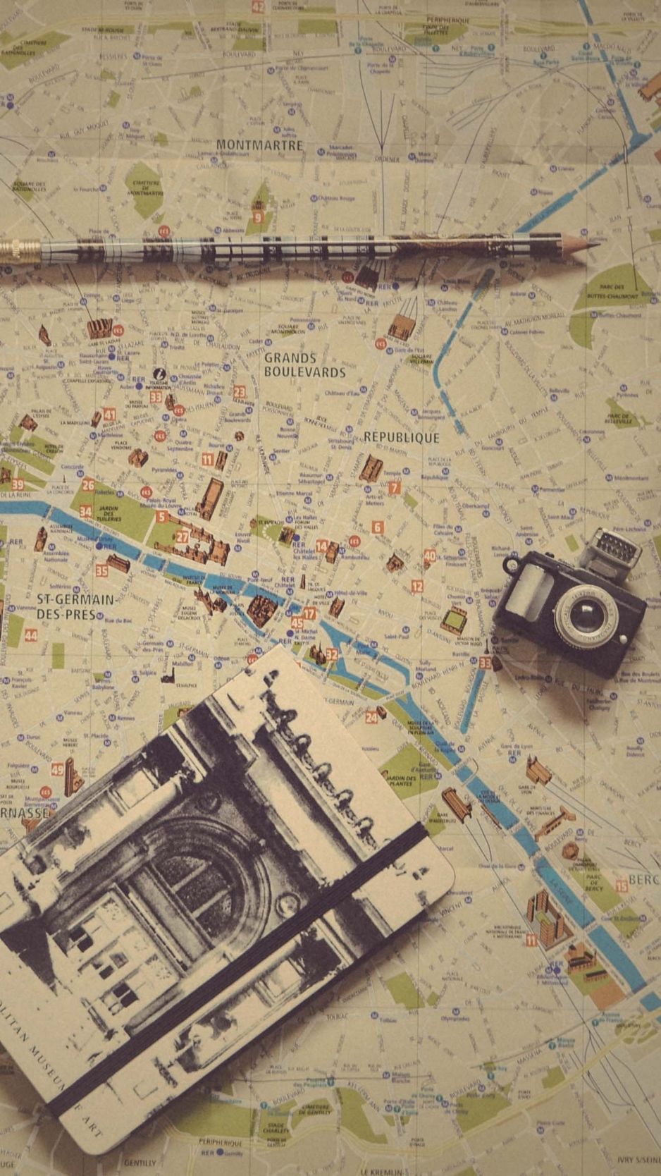 Mappa Parigi vintage fotocamera, 938x1668 Verticale, iPhone