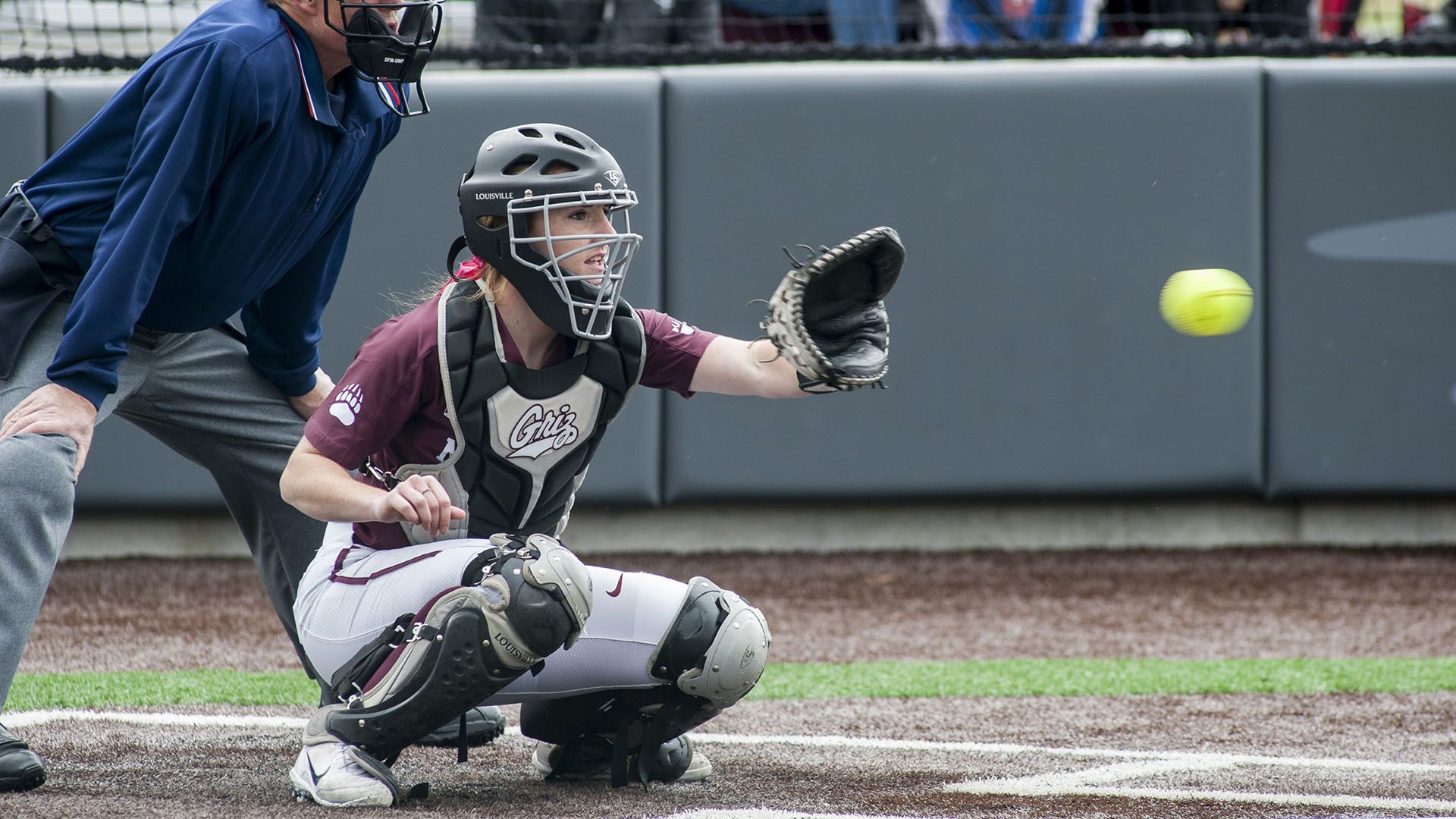 Ricevitore softball con guantone, 1920x1080 Full HD 1080p, Laptop