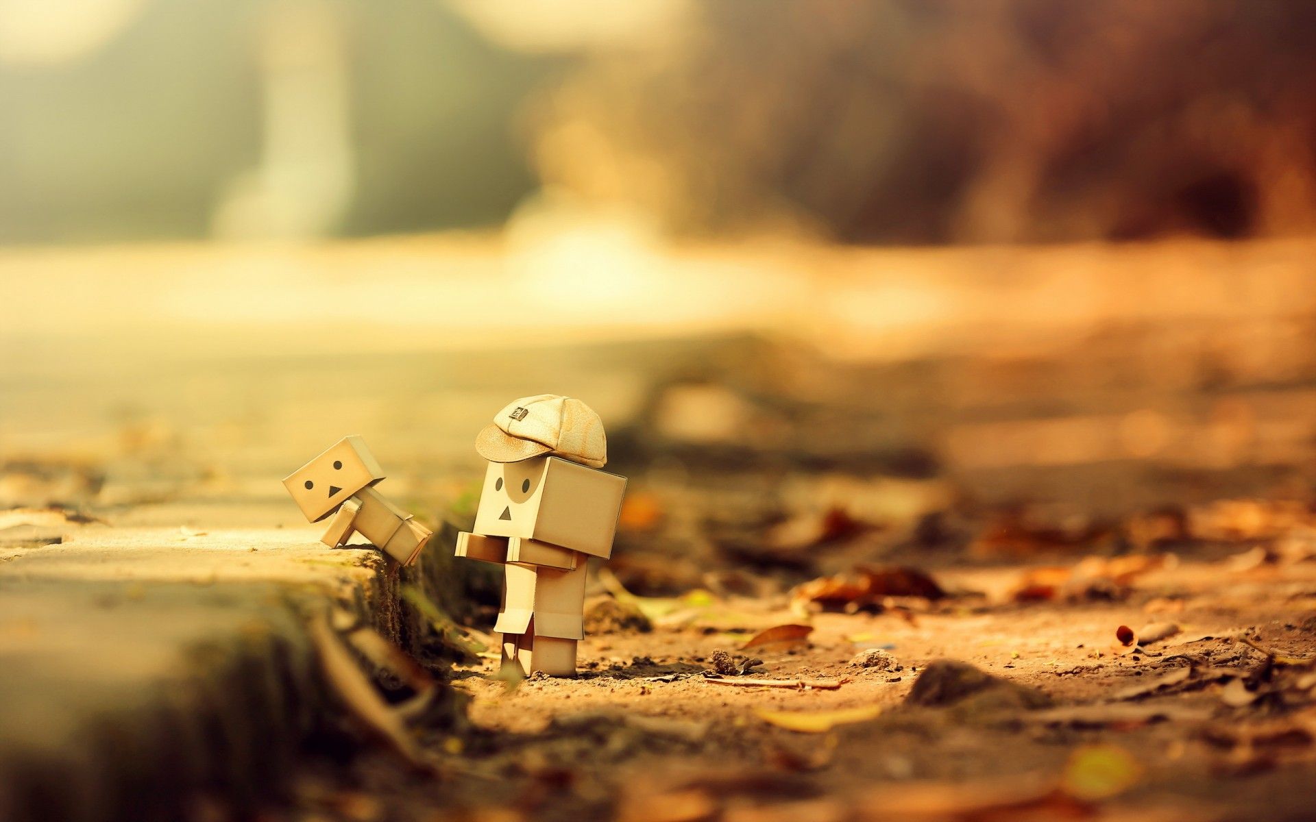 Robot Danbo di cartone all'aperto, 1920x1200 Full HD+ WUXGA, Desktop
