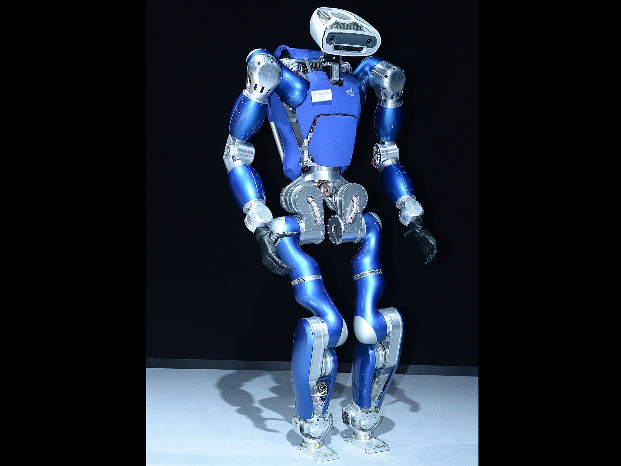 Robot umanoide ESET NOD32, 1600x1200 900p, HP Laptop