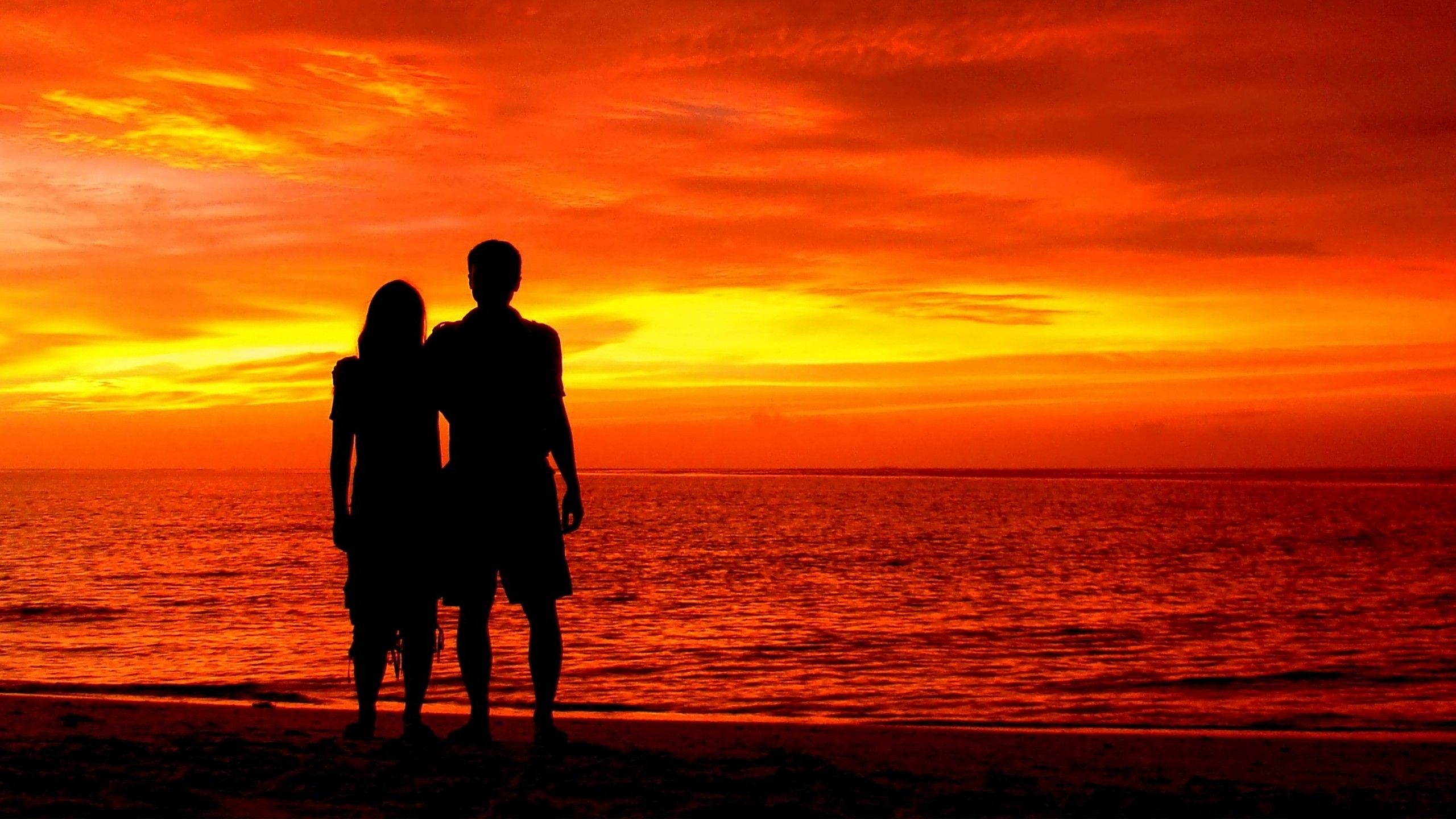 Coppia silhouette tramonto spiaggia, 2560x1440 2K, Monitor Gaming