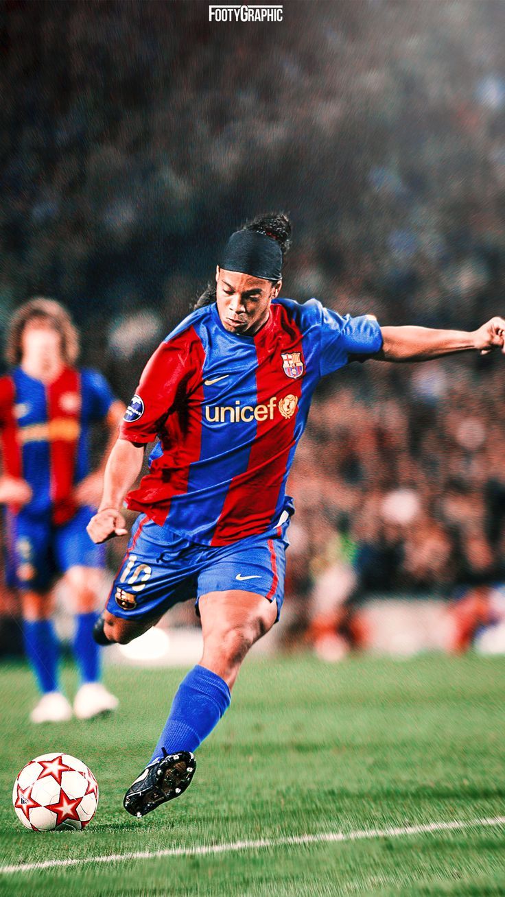 Ronaldinho calcia il pallone, Barcelona, 736x1308 Full HD Verticale, Samsung Galaxy