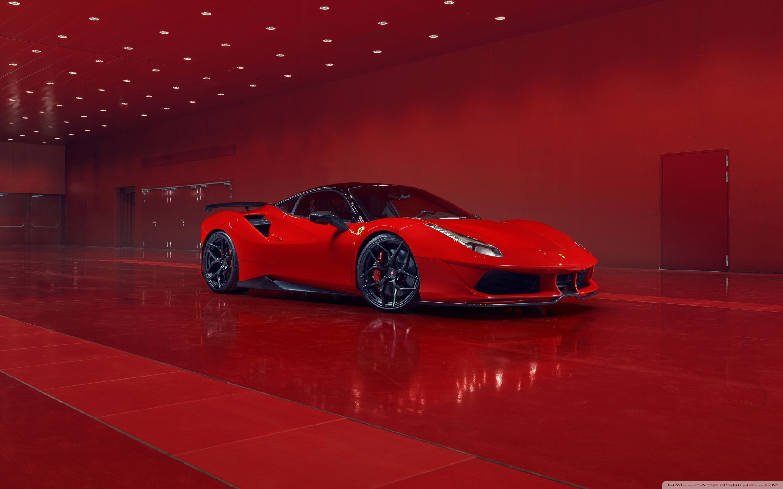 Ferrari rossa in showroom, supercar italiana, 2560x1600 2K, Desktop