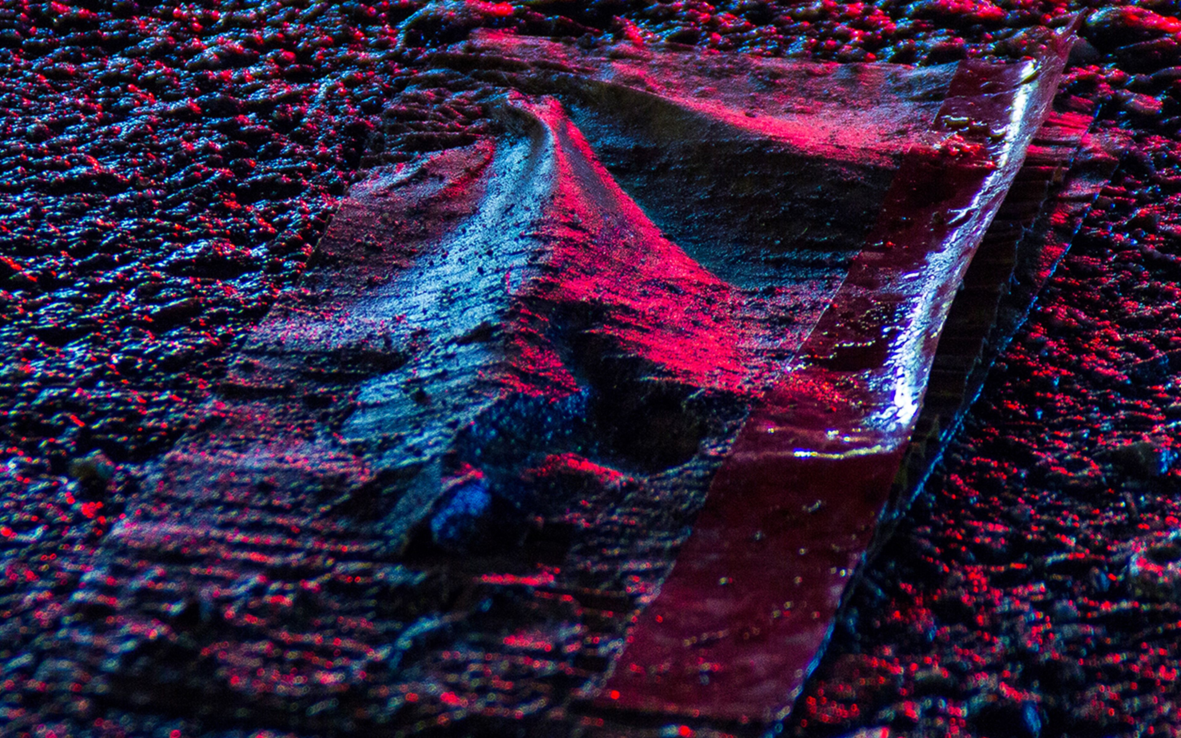 Insegna neon rossa Love Me, 1080x1920 Full HD Verticale, Smartphone
