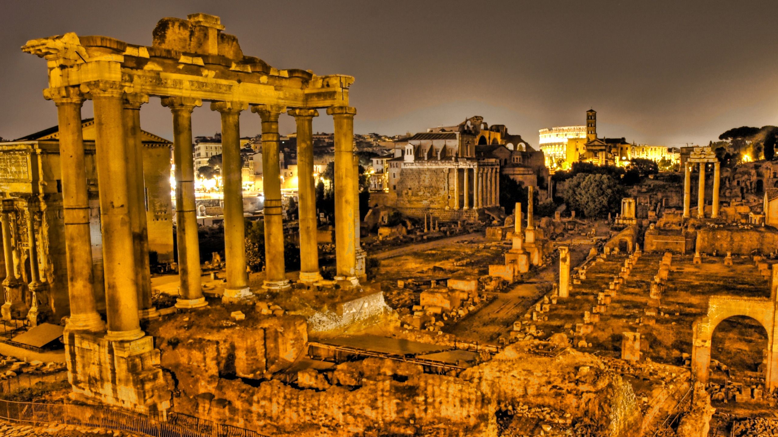 Rovine del Foro Romano notturno, 2560x1439 2K QHD, Monitor Gaming