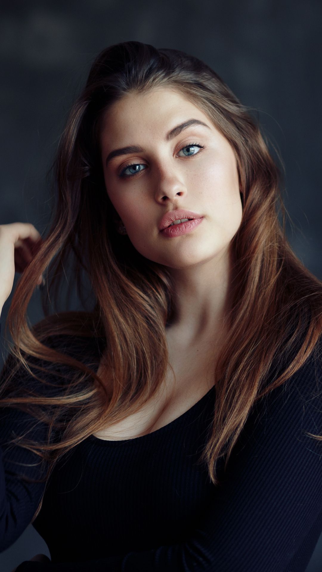 Ritratto donna capelli castani, 1080x1920 Full HD Verticale, Galaxy A