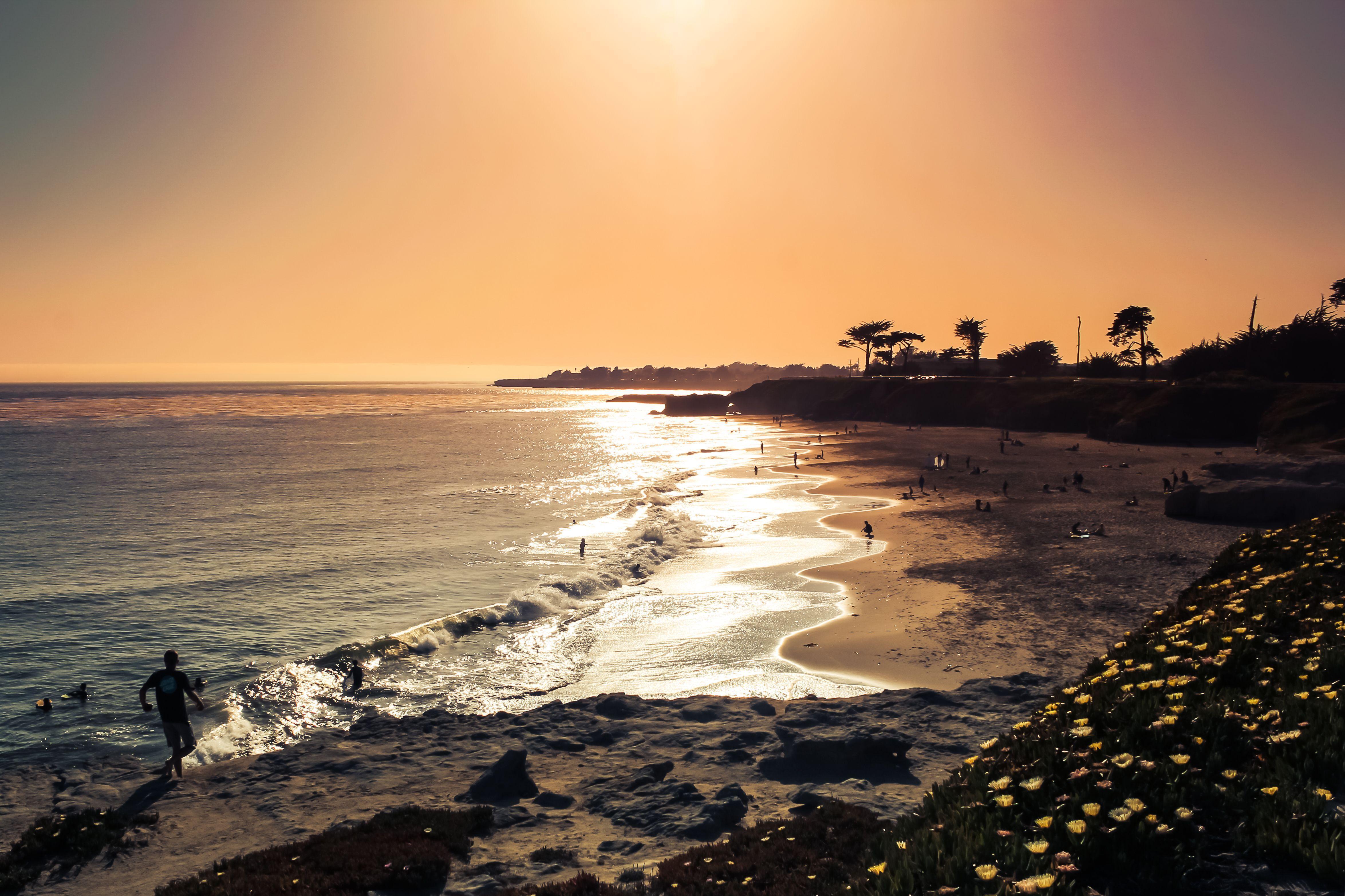 Tramonto sulla spiaggia di Santa Cruz, skateboard, 4698x3132 4K Ultra HD, Monitor 4K