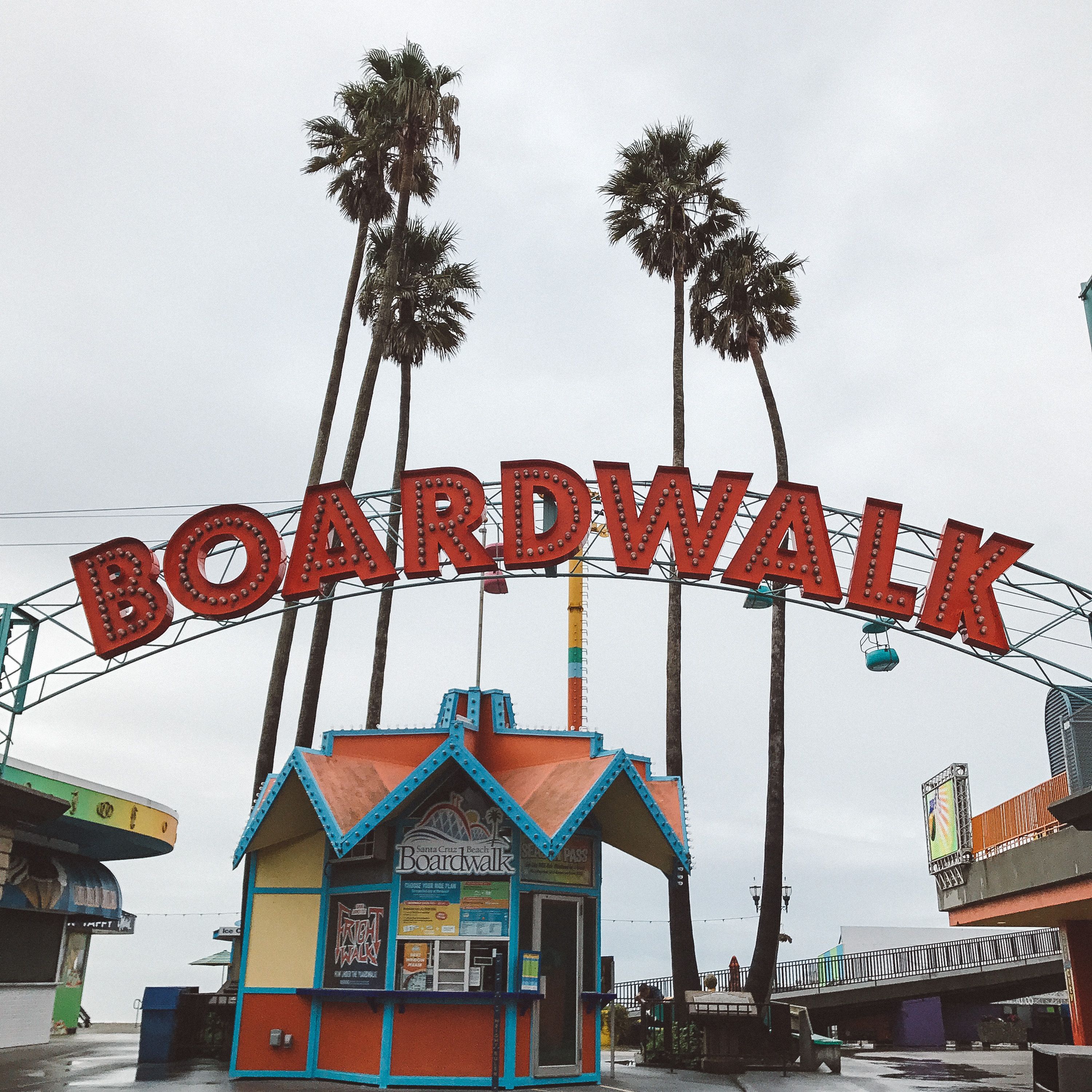 Insegna Boardwalk con palme, 3000x3000 WQXGA, PC