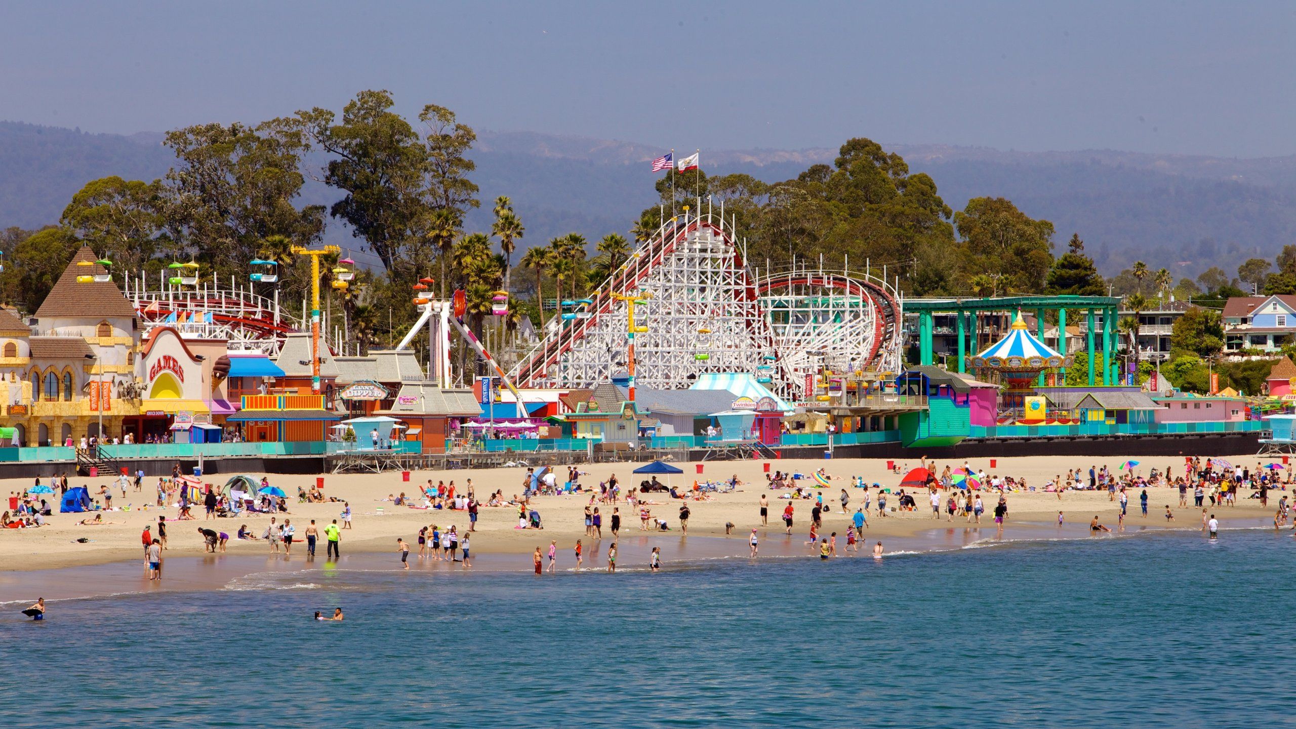 Lungomare Santa Cruz con luna park, 2560x1440 2K, Desktop