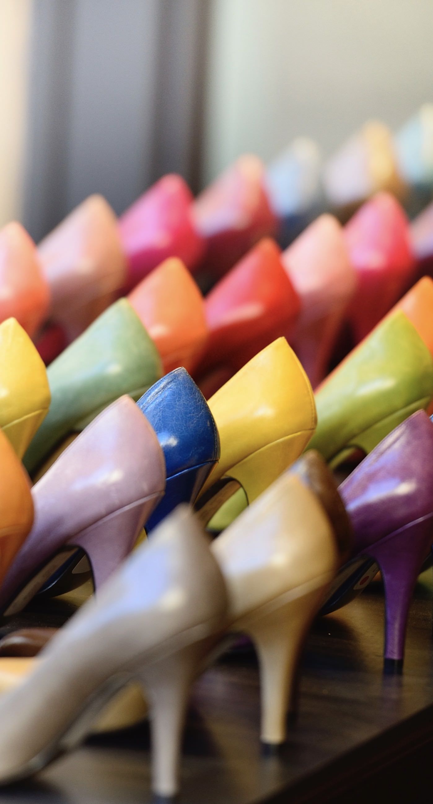 Scarpe col tacco colorate, 1398x2592 Verticale, Telefono