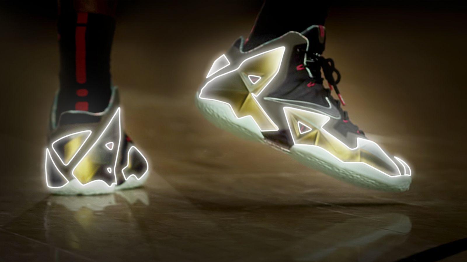 Scarpe da basket nere luminose, 1600x900 HD Ready, Laptop
