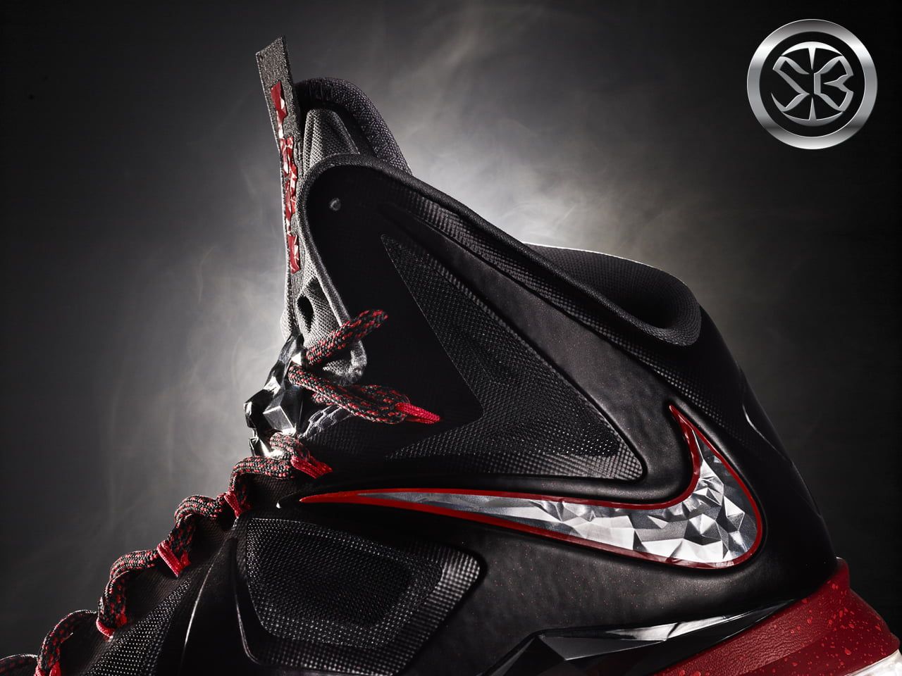Scarpa Nike LeBron nera rossa, 1280x960 HD, Desktop