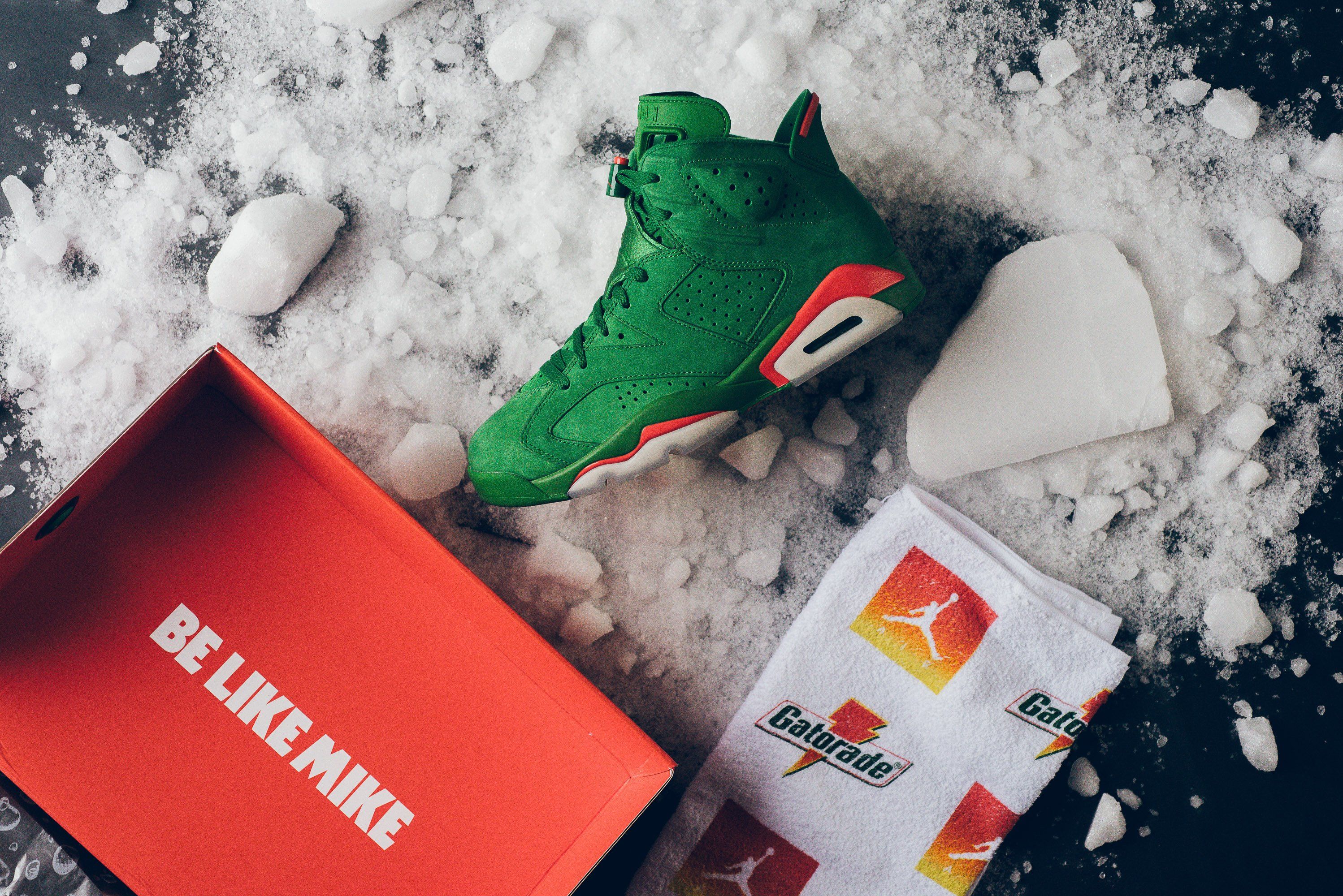 Air Jordan 6 Gatorade verde, 2996x2000 WQXGA, Monitor Gaming