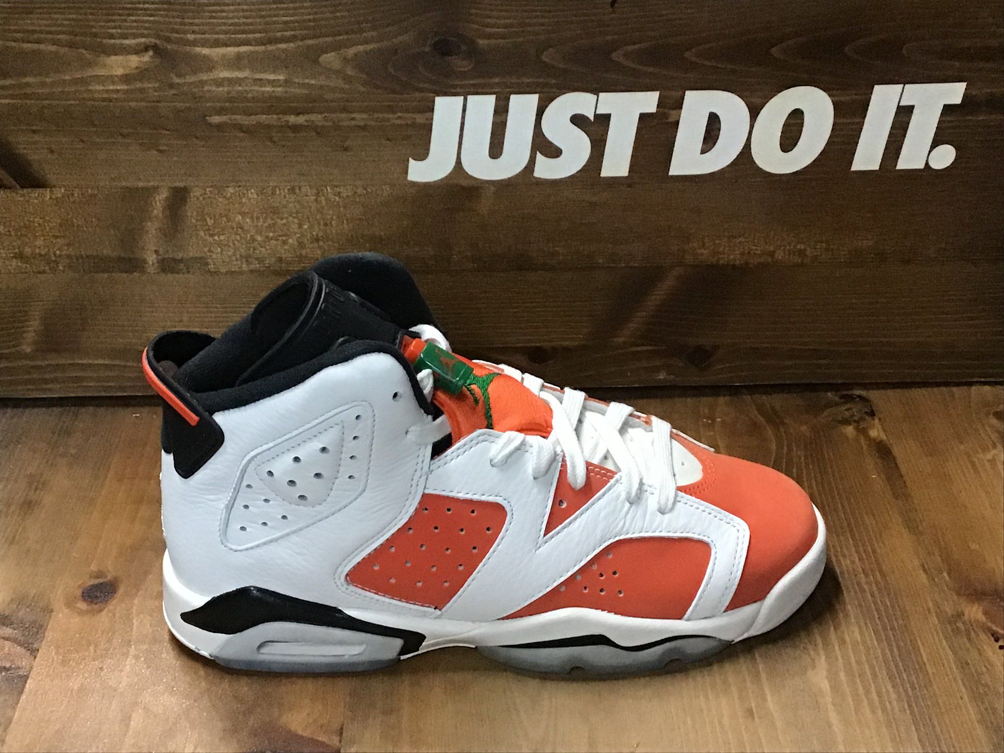 Jordan 6 Retro Gatorade bianca, 2048x1536 2K, Desktop