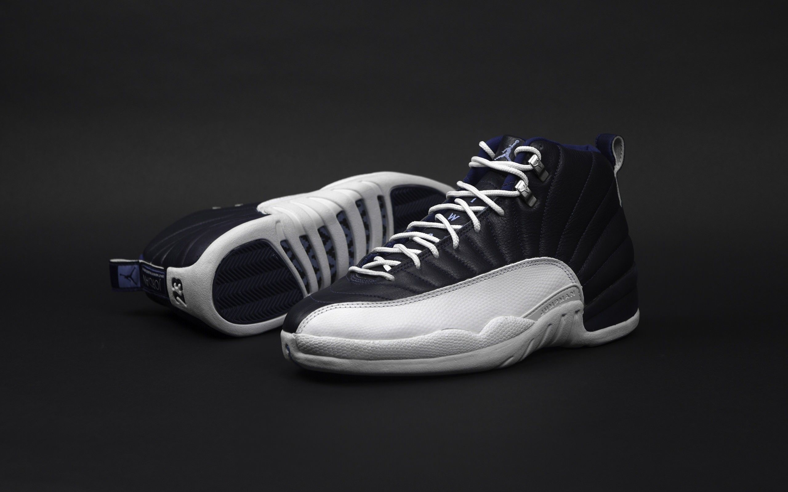 con Scarpe Nike Nere, 1000x1333 Full HD Verticale, iPhone