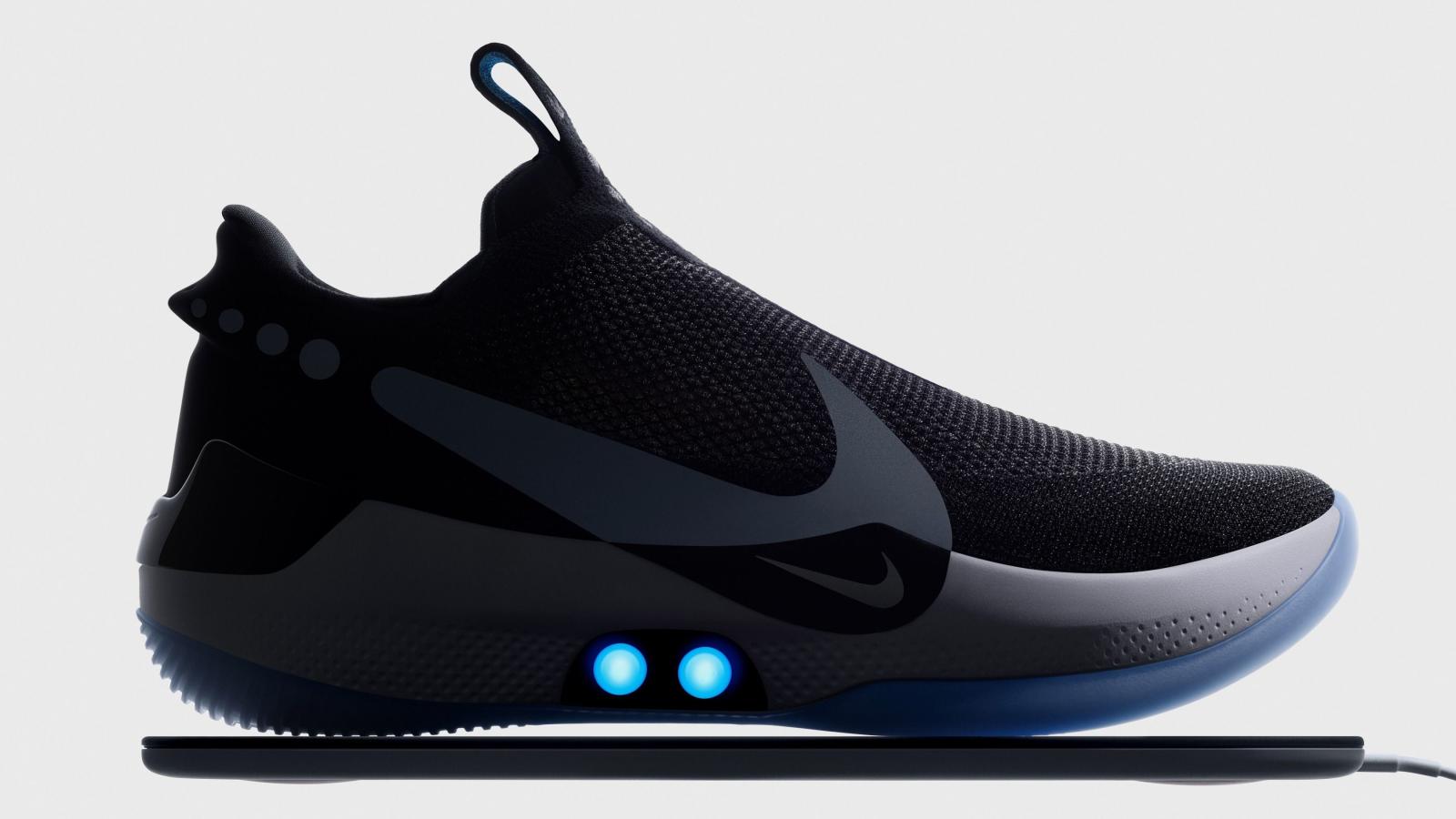 con Scarpe Nike Nere, 1600x1200 900p, PC