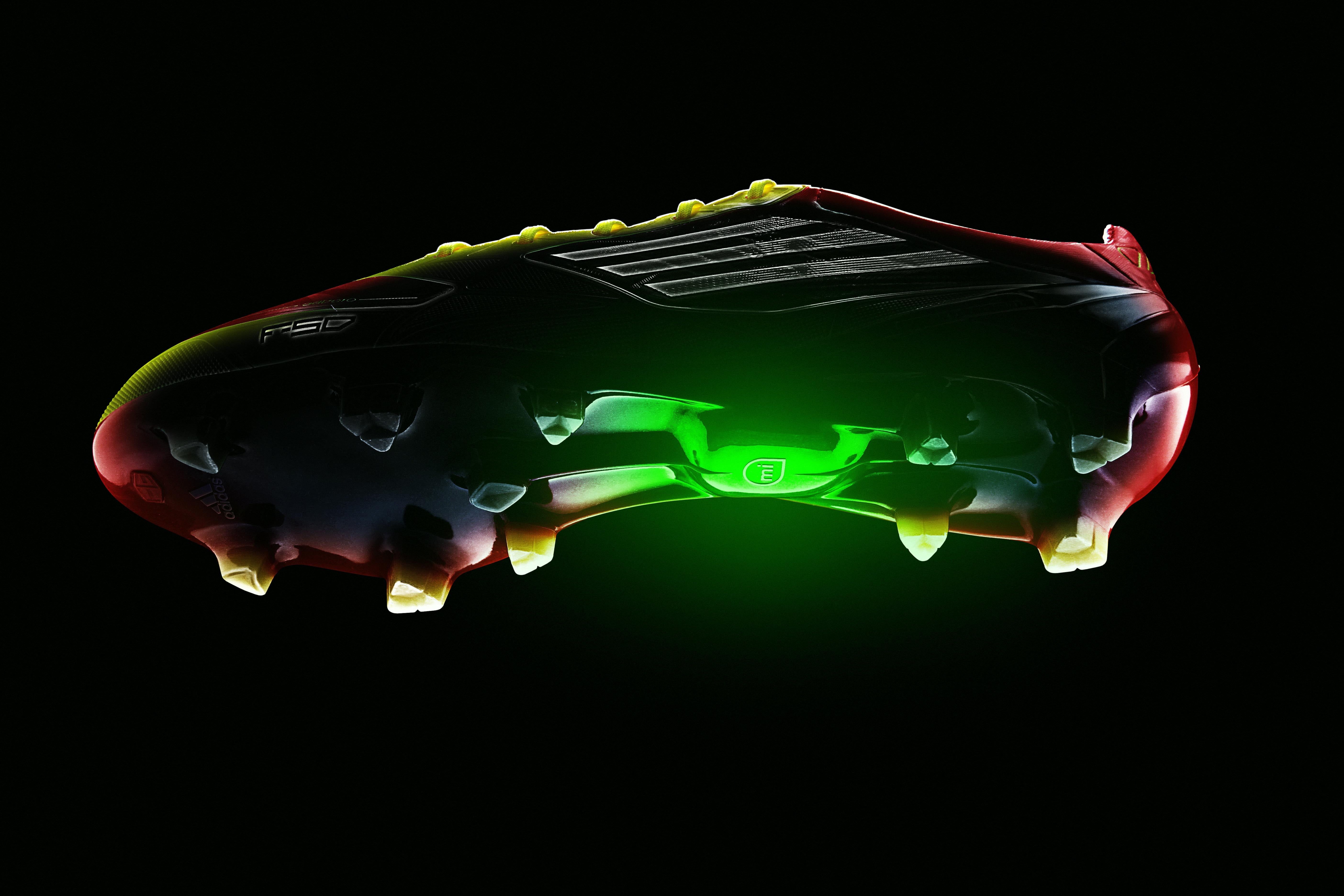 Scarpa da calcio nera verde, 5616x3744 UHD, PC 4K