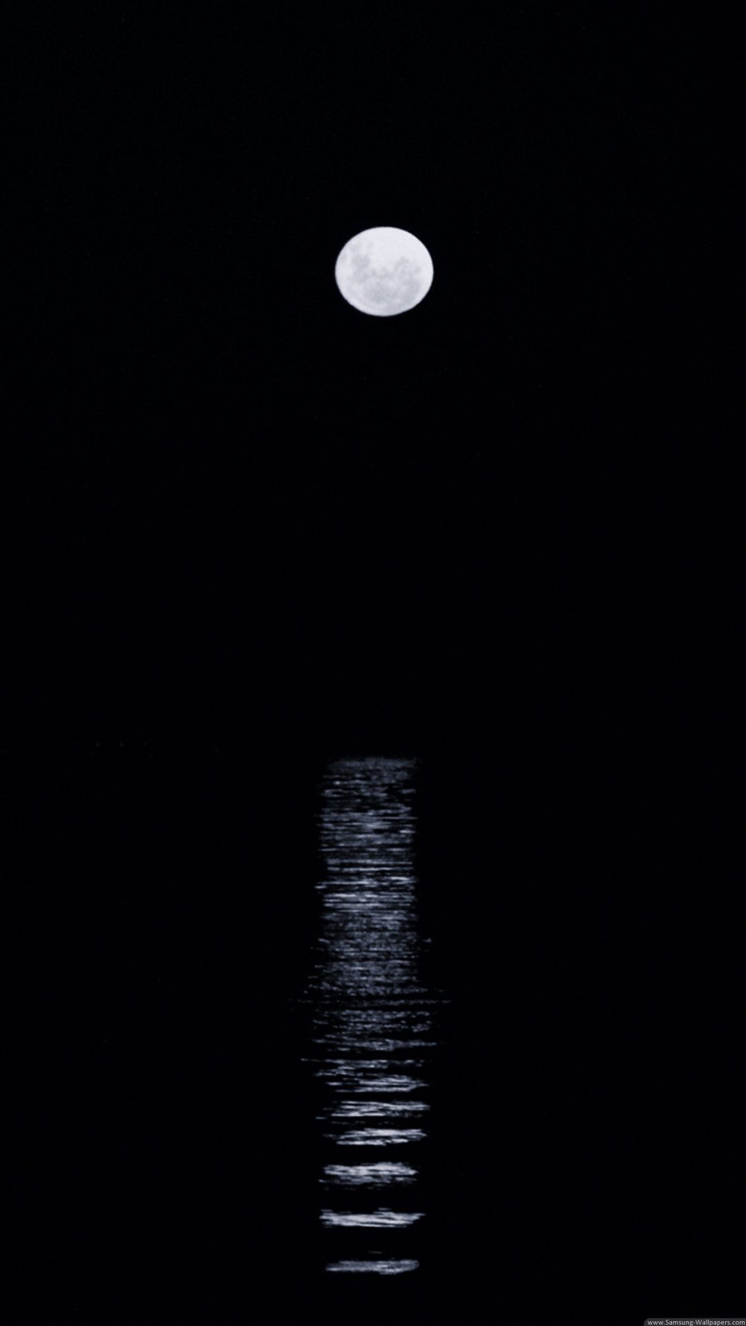 Luna piena su mare notturno, 1080x1920 Full HD Verticale, iPhone Pro