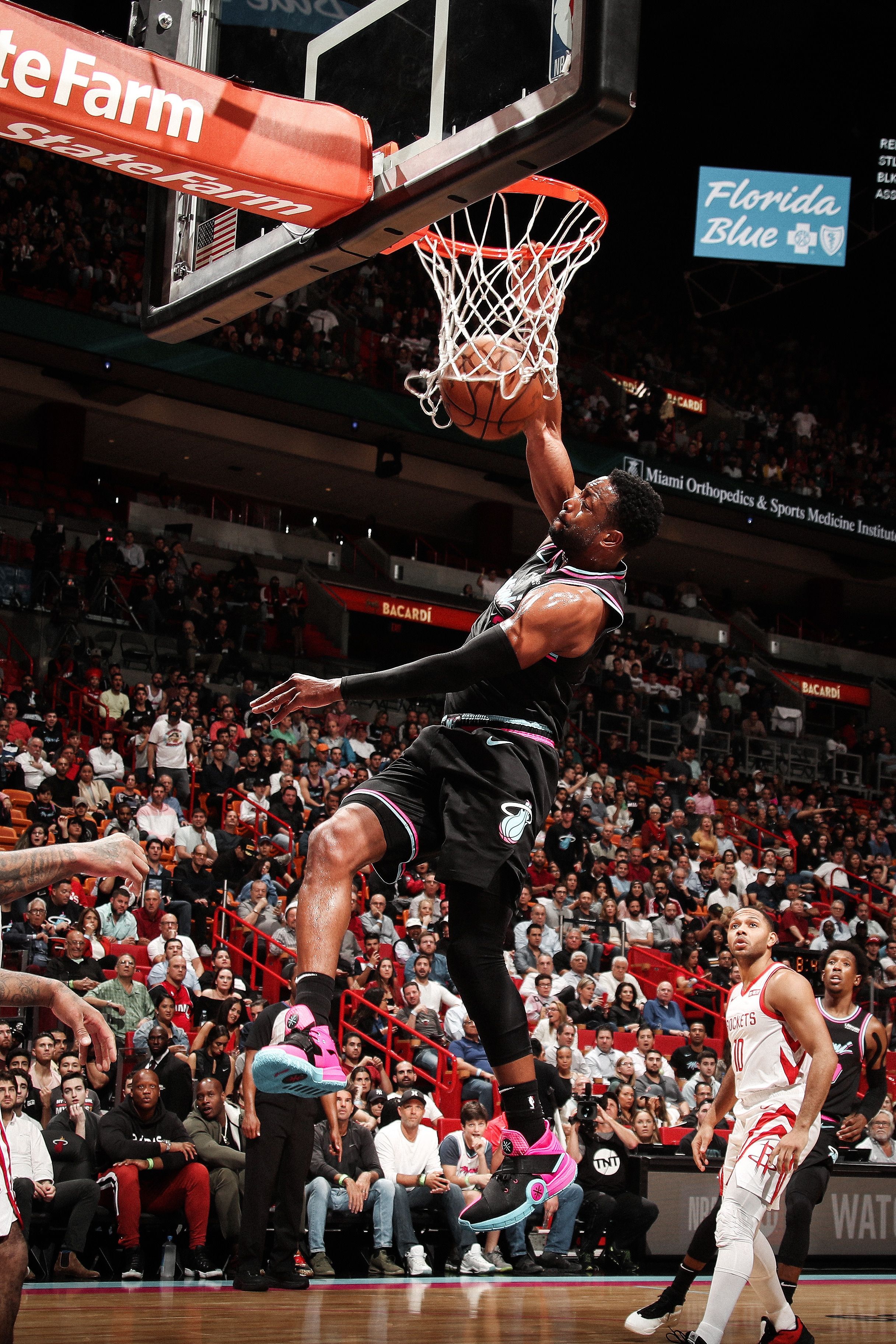Giocatore schiacciata Miami Heat, 2432x3648 Verticale, Mobile