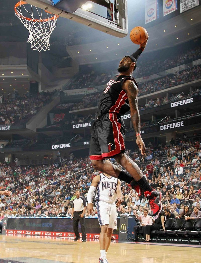 LeBron James schiacciata Miami Heat, Los Angeles Lakers, 800x1050 Full HD Verticale, Smartphone
