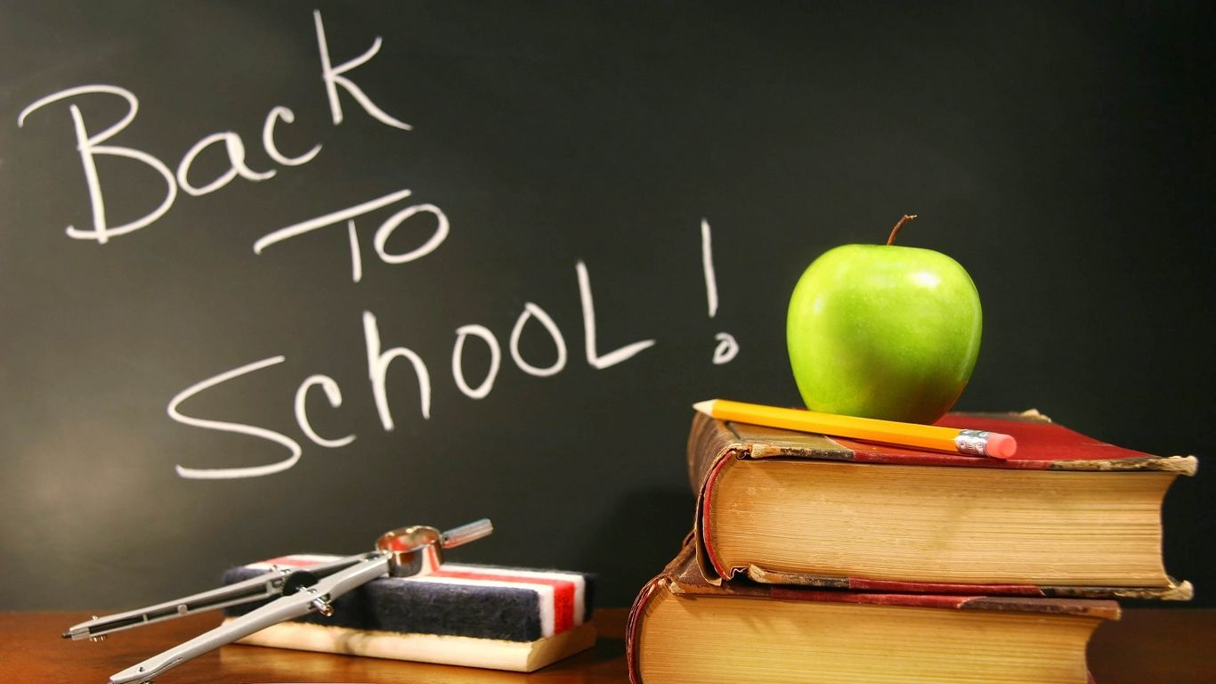 Lavagna Back to School libri, 1366x768 HD, Acer Nitro