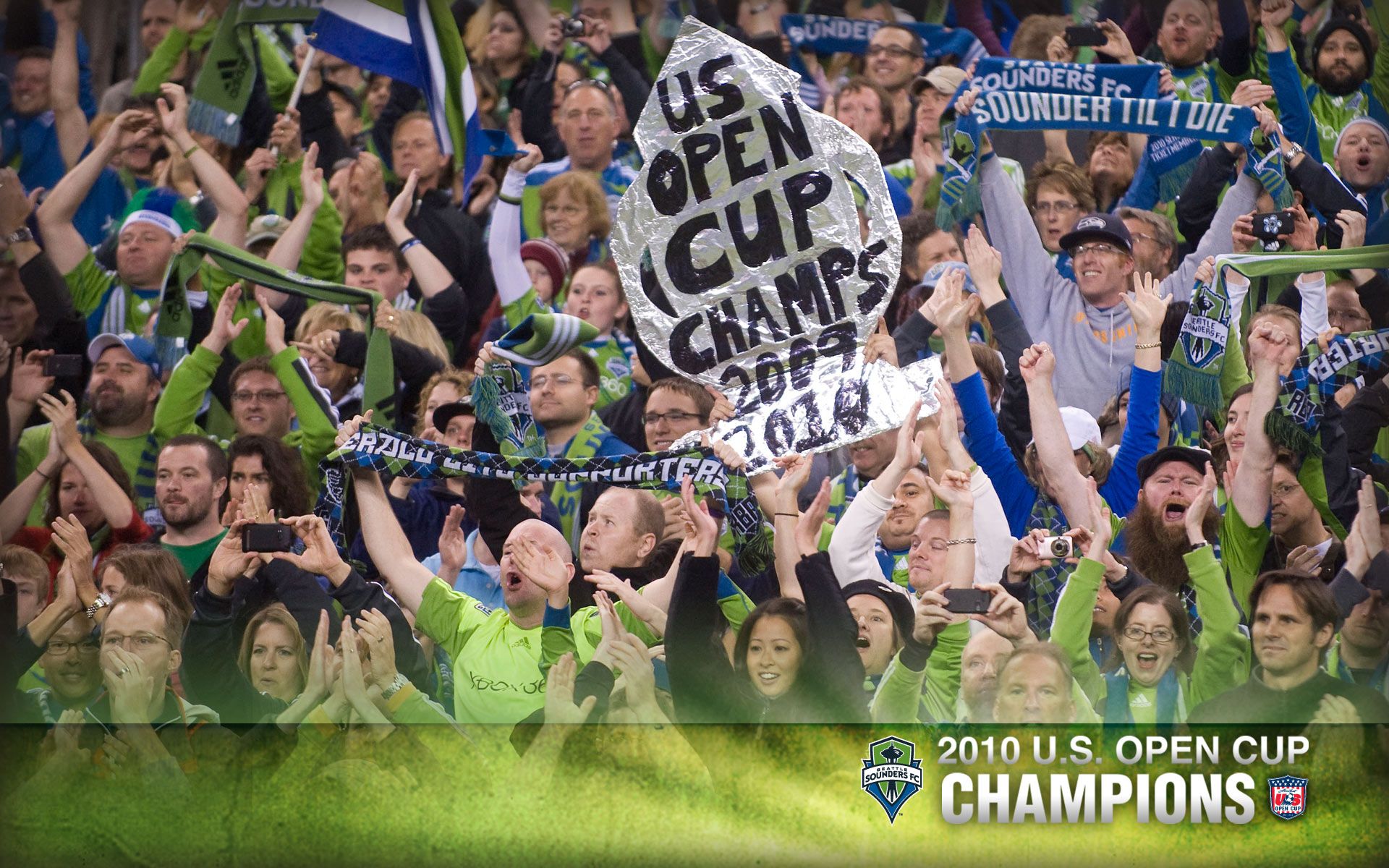 Calciatore Seattle Sounders in campo, 675x1200 Full HD Verticale, iPhone