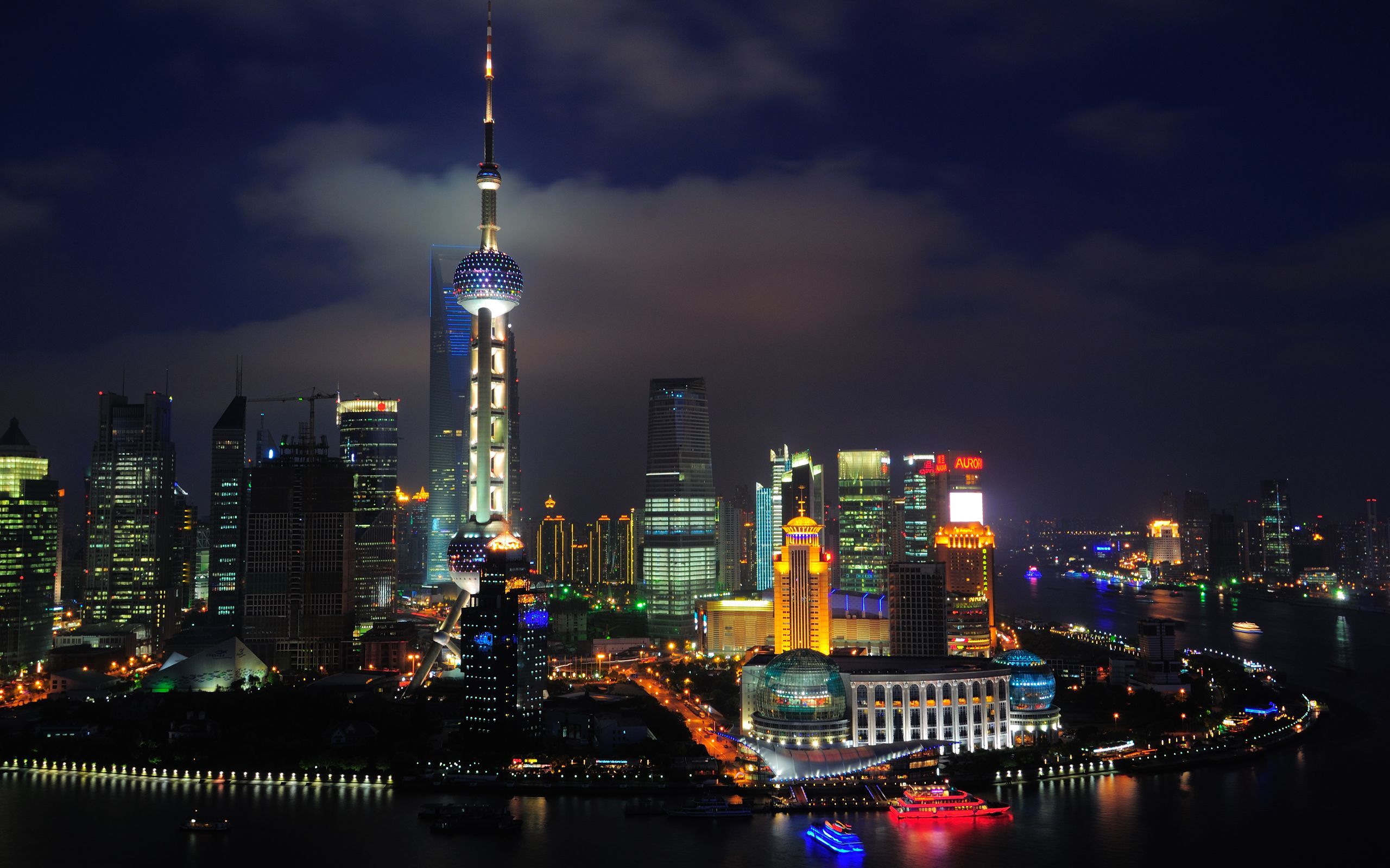 Skyline notturno Shanghai illuminato, 2560x1600 2K, PC