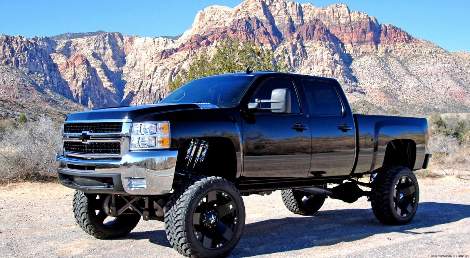 Chevy Silverado nero rialzato, 1600x880 HD Ready, Desktop