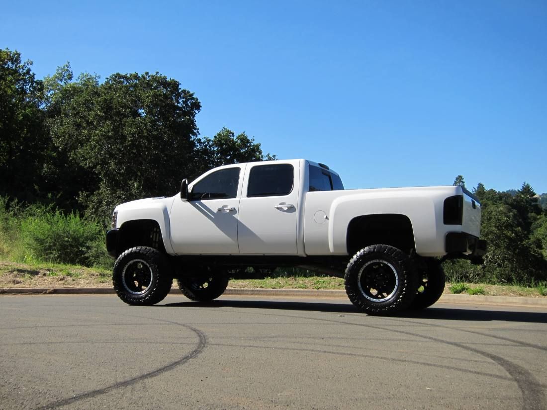 Chevy Silverado bianco sollevato, 1100x825 HD, PC Desktop