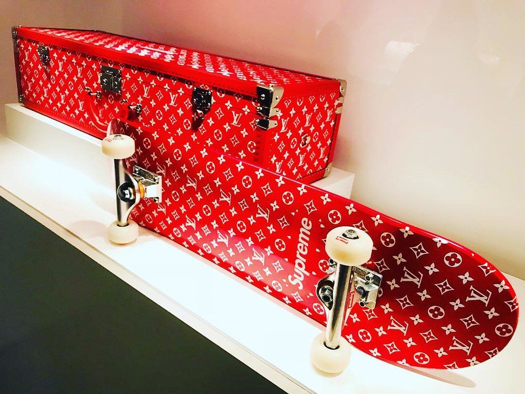 Skateboard Supreme Louis Vuitton rosso, francese, 1024x768 HD, Laptop