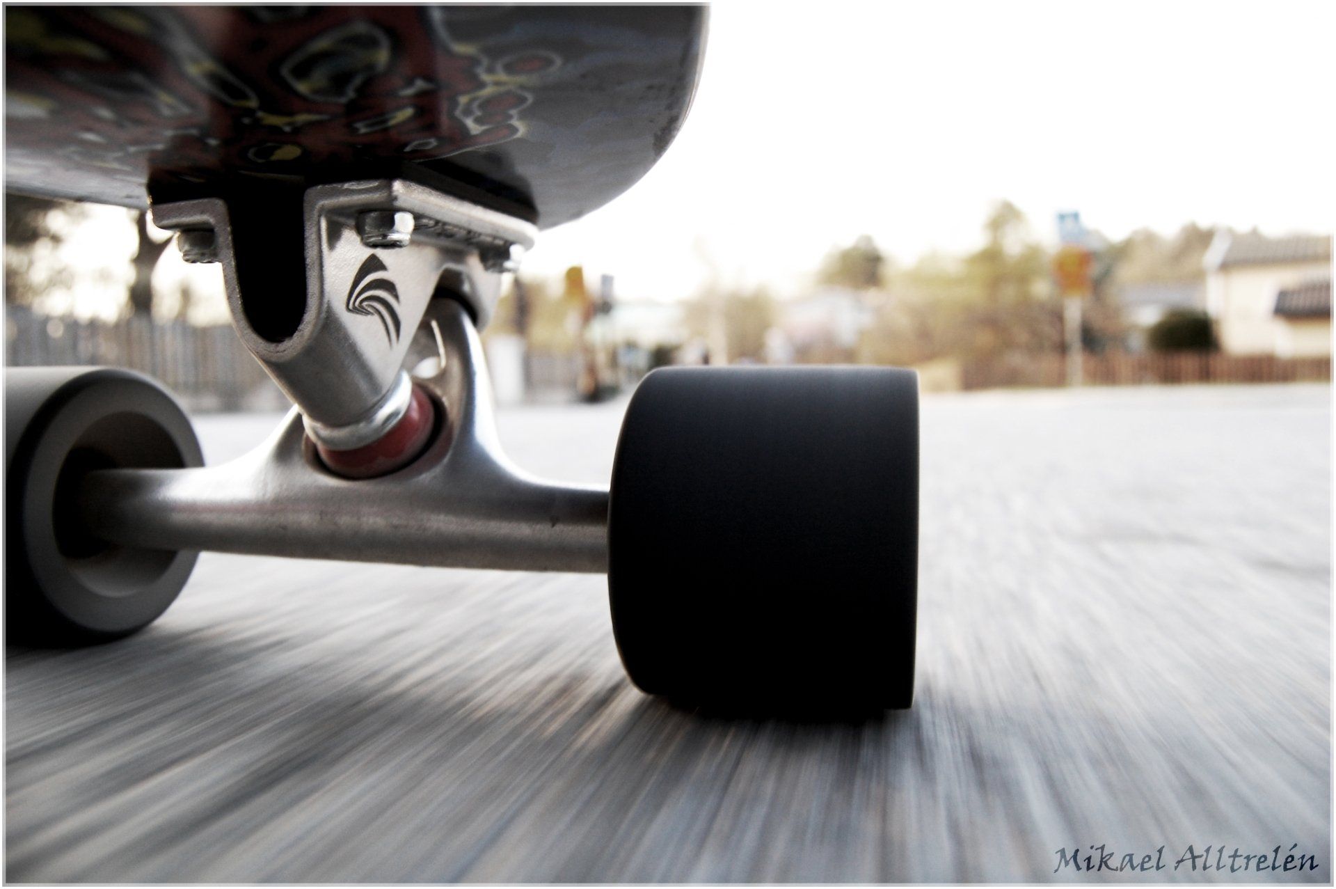 Skateboard nero grafica astratta, 2000x2400 Verticale, Mobile