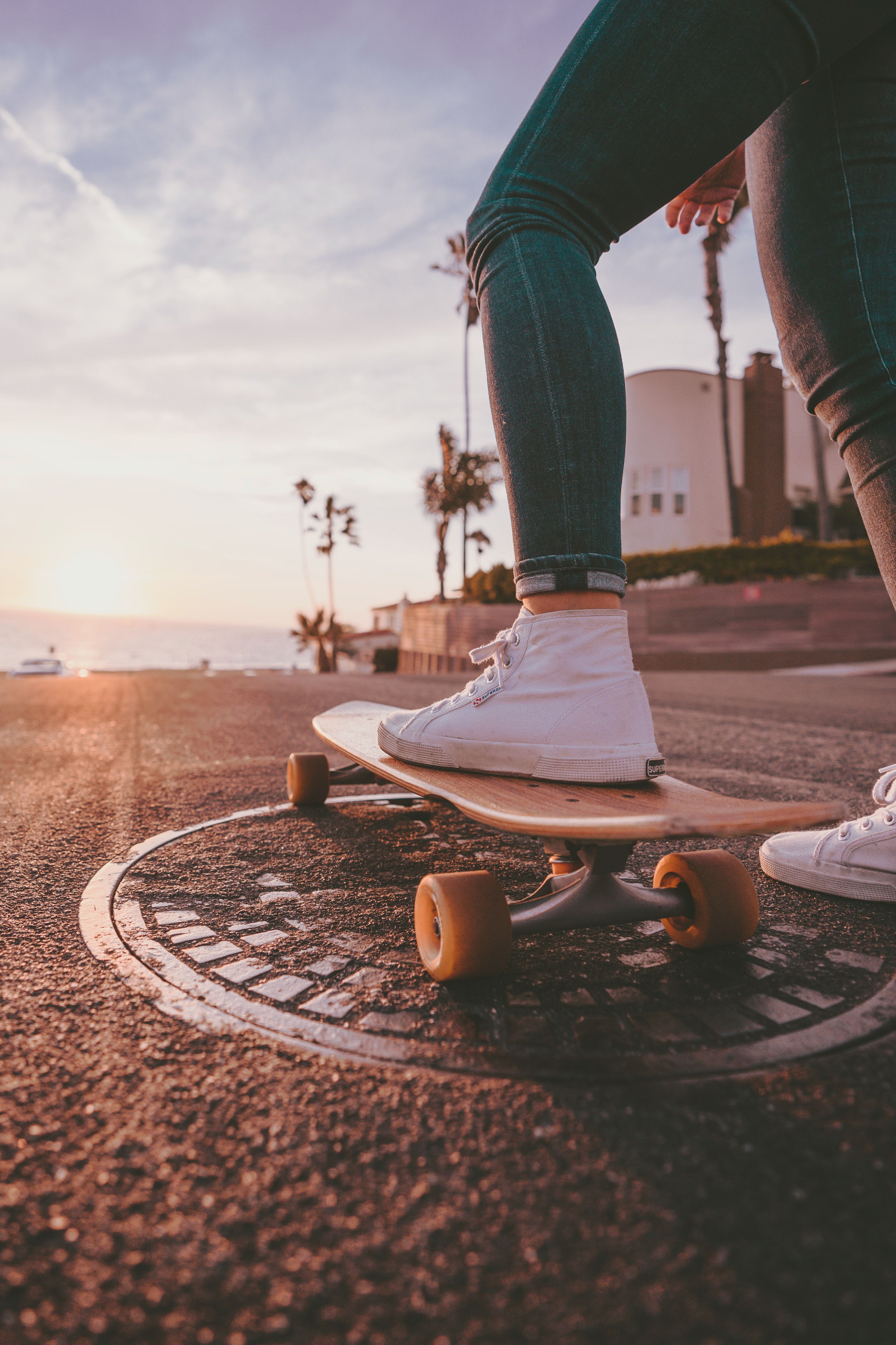Skateboard longboard tramonto lungomare, 3331x4997 Verticale, iPhone Plus