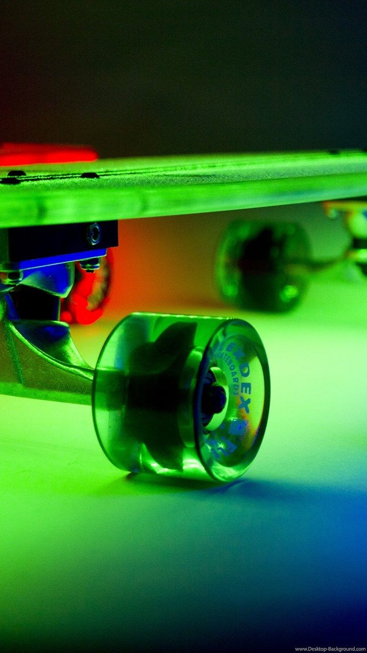Skateboard neon verde e blu, 720x1280 Full HD Verticale, iPhone Plus