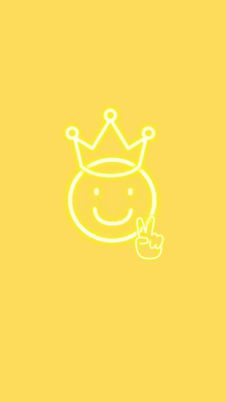 Faccina sorridente con corona, 750x1334 Full HD Verticale, Smartphone