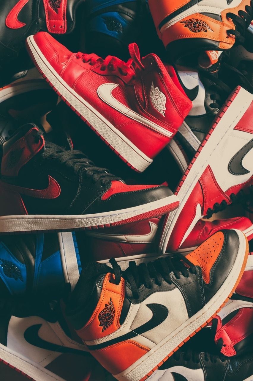 Sneakers Nike Air Jordan colorate, abbigliamento sportivo, 852x1280 Full HD Verticale, iPhone Air