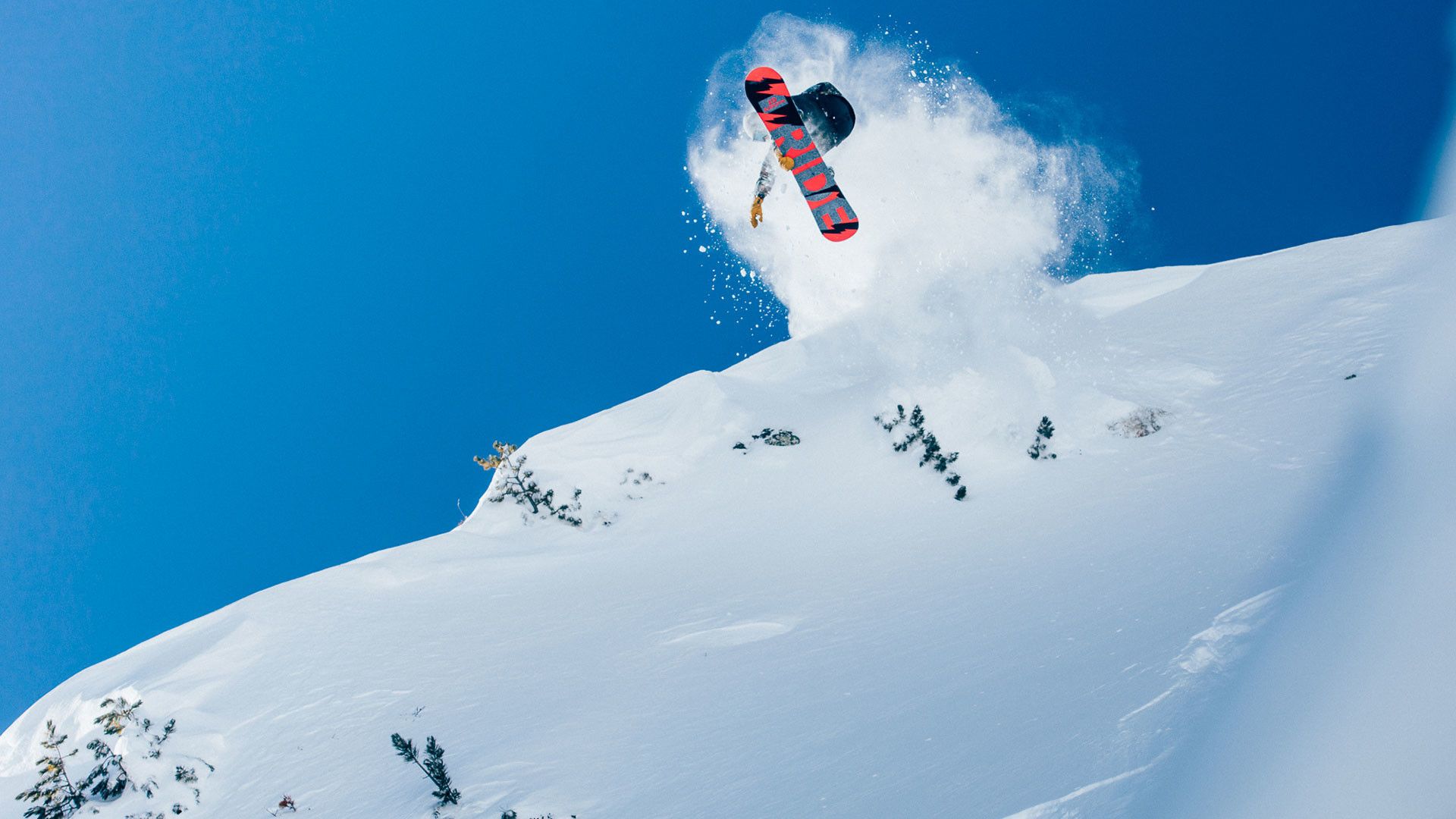 Snowboarder salto neve montagna, 1920x1080 1080p, PC Desktop