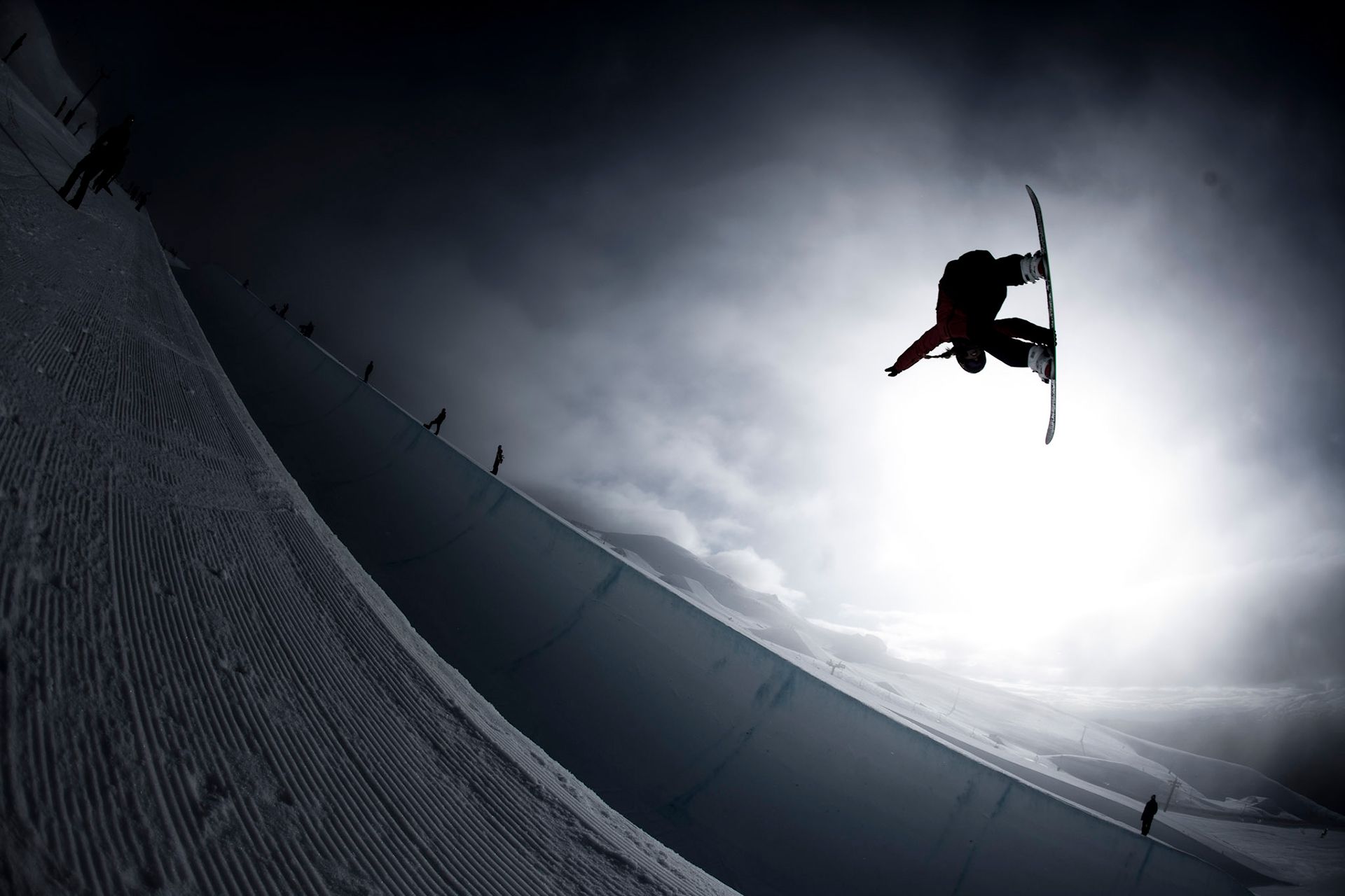 snowboarder in salto controluce, 1920x1280 WUXGA, PC Desktop